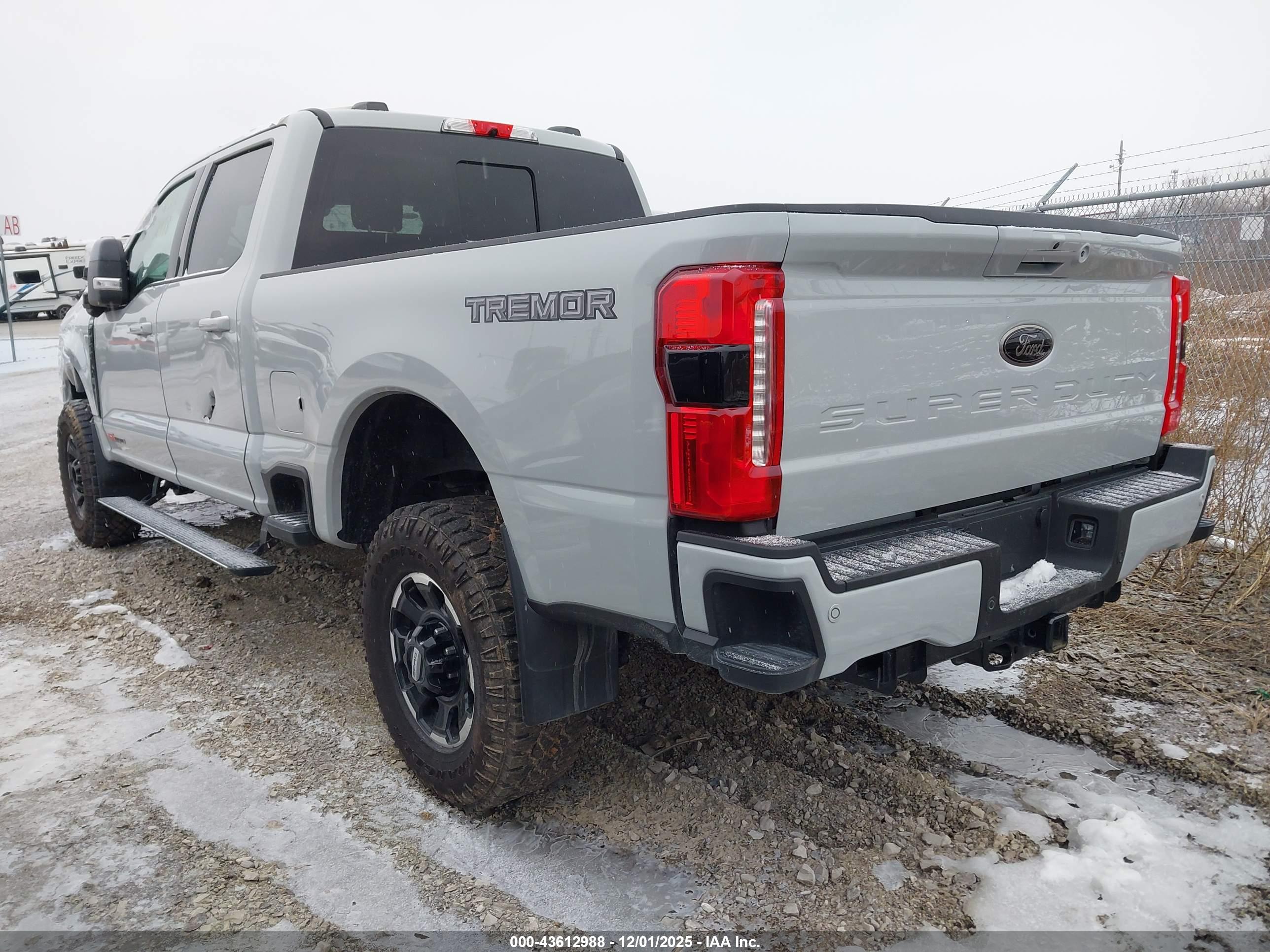 FORD F-350 image 3