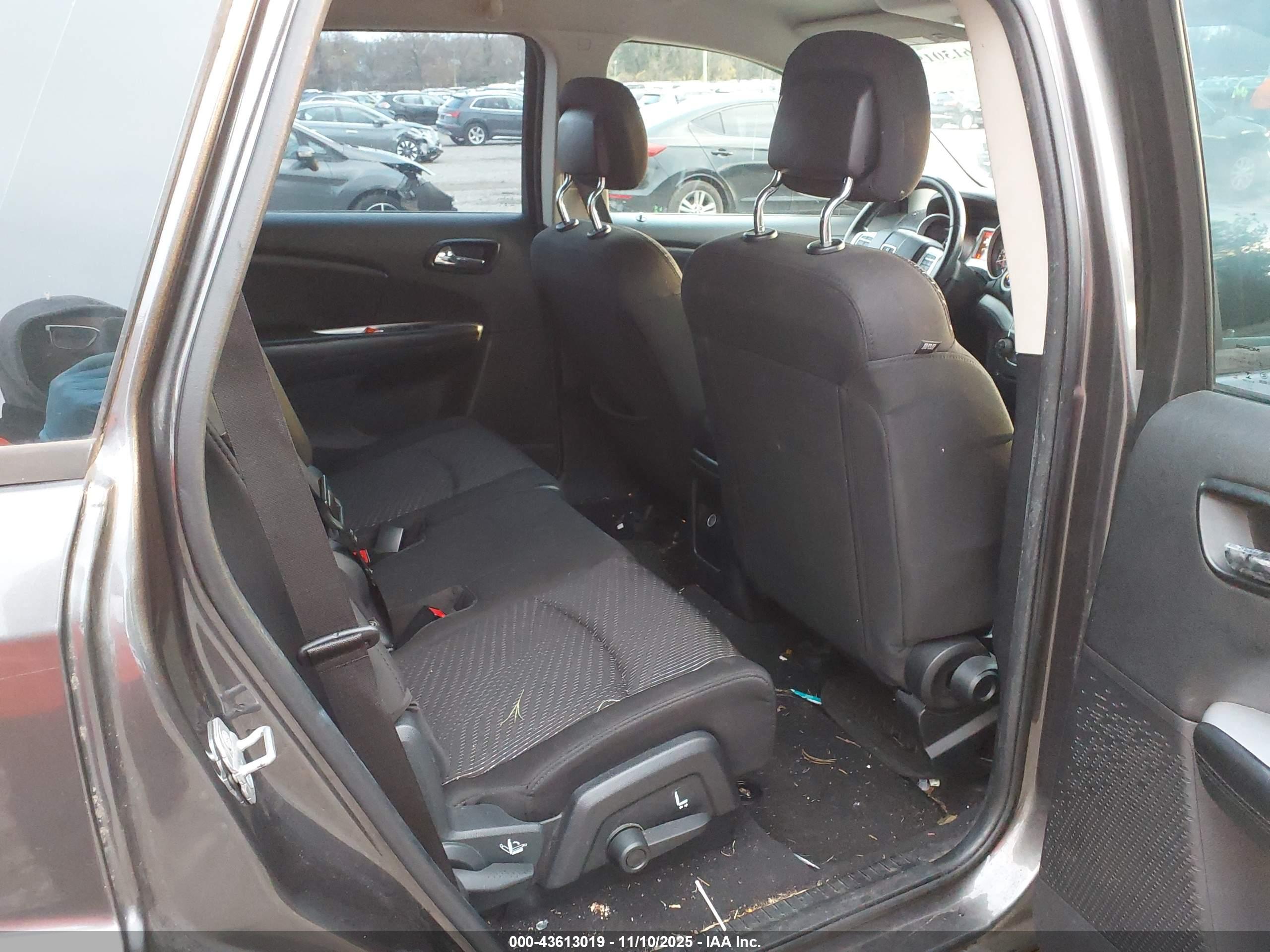 DODGE JOURNEY image 8