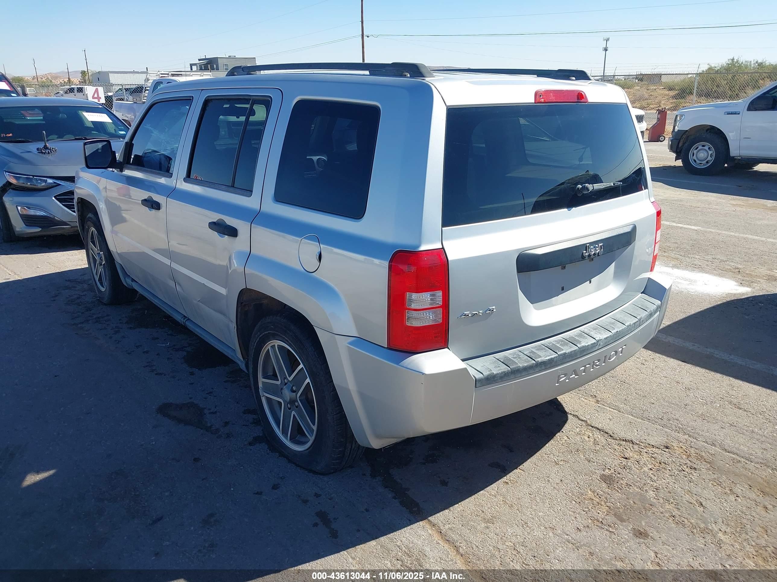 JEEP PATRIOT image 3