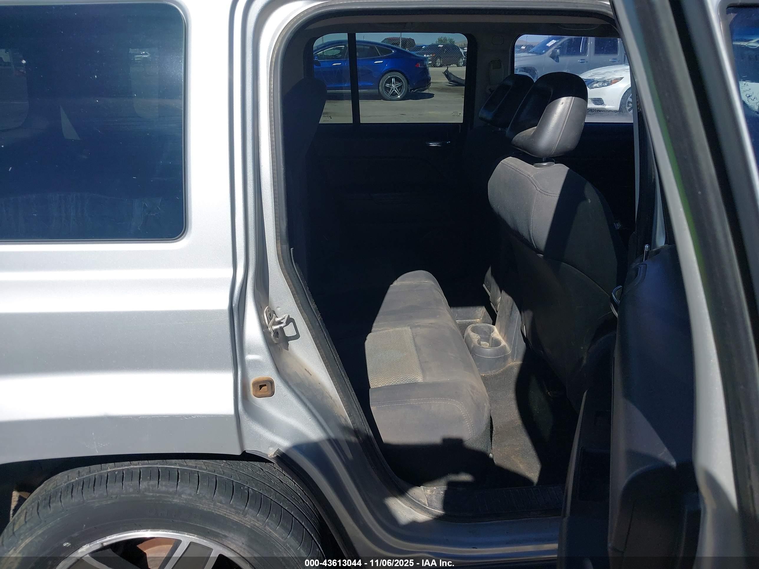 JEEP PATRIOT image 8