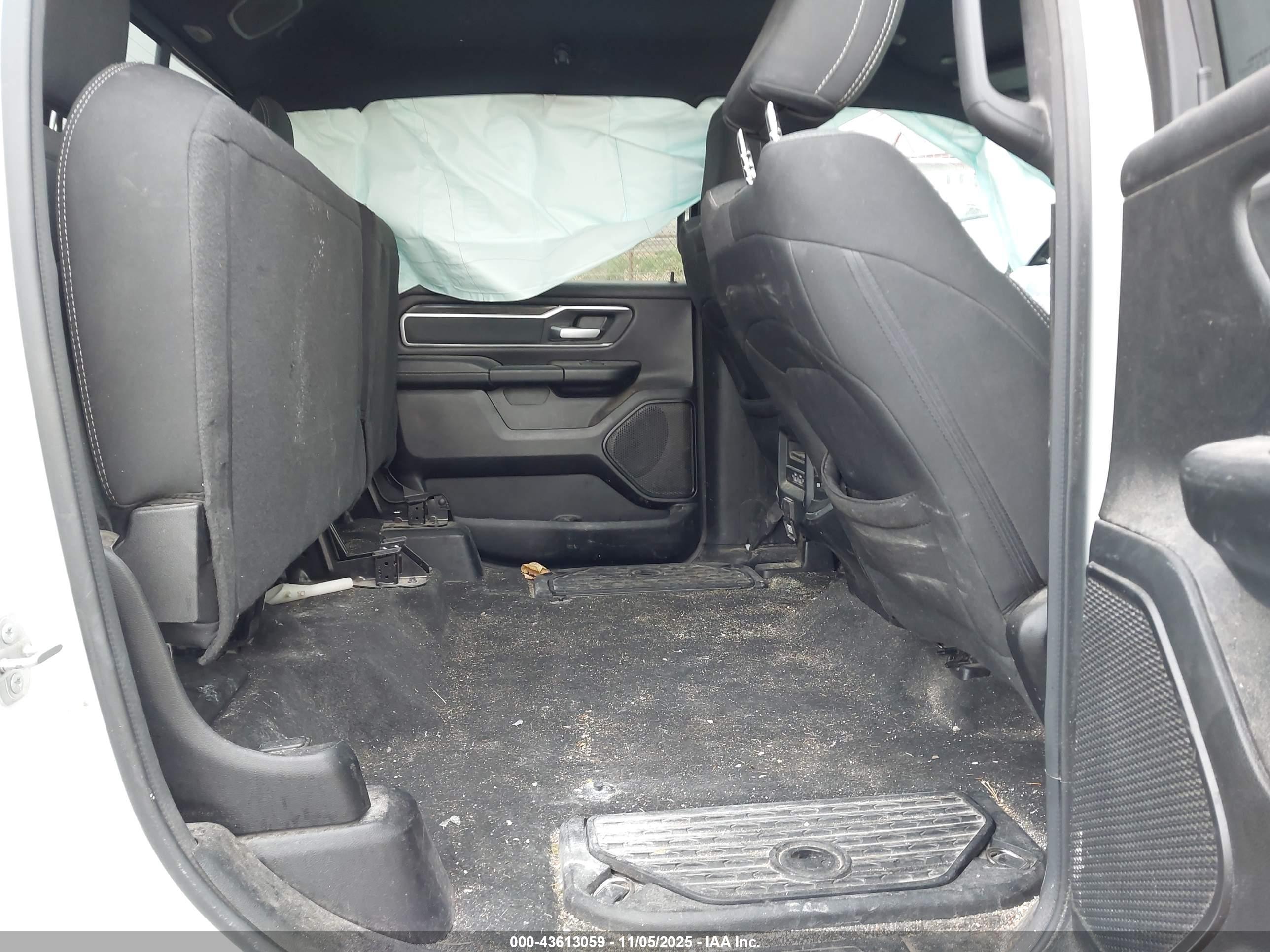 RAM 1500 image 8