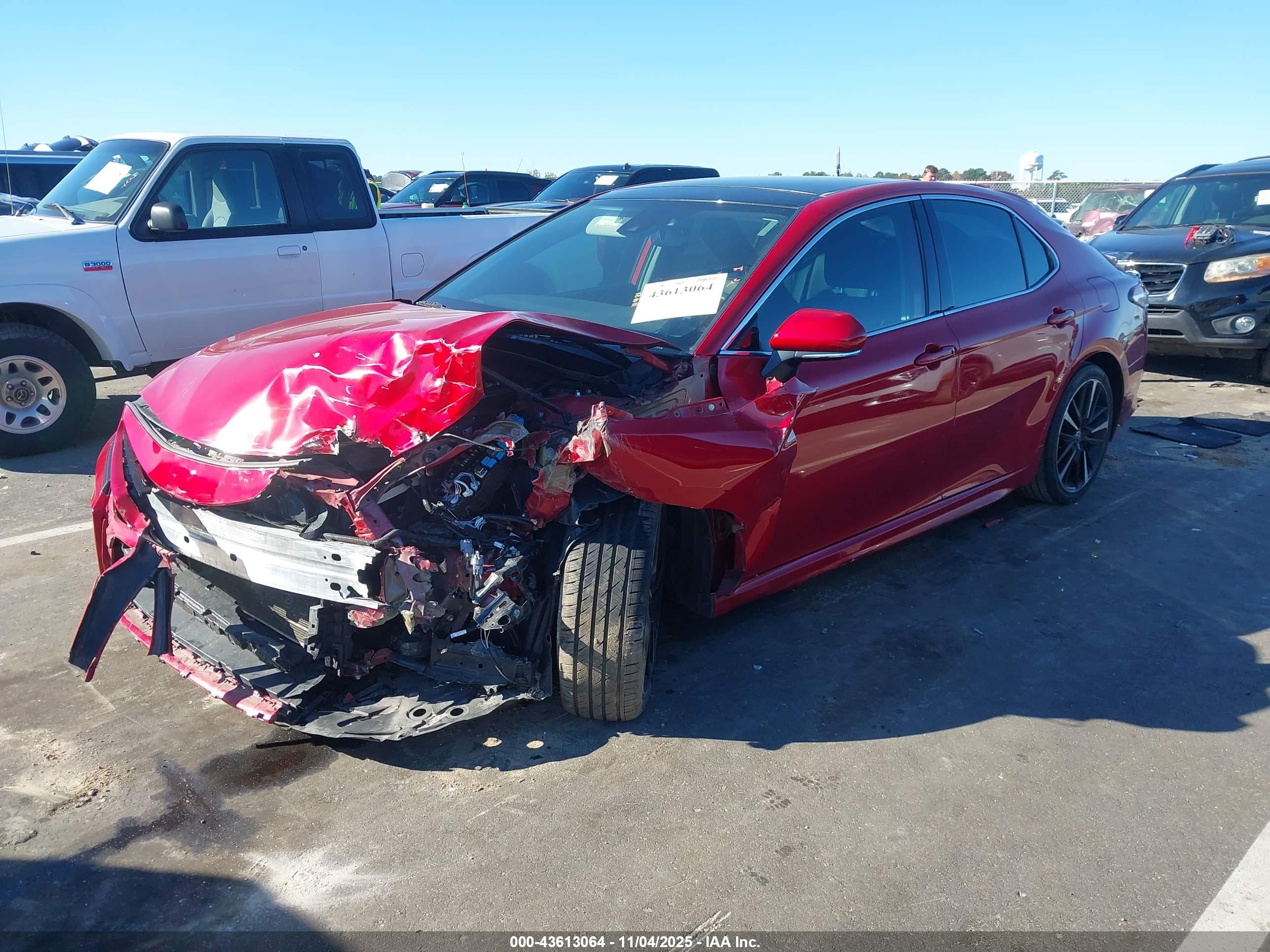 TOYOTA CAMRY image 2