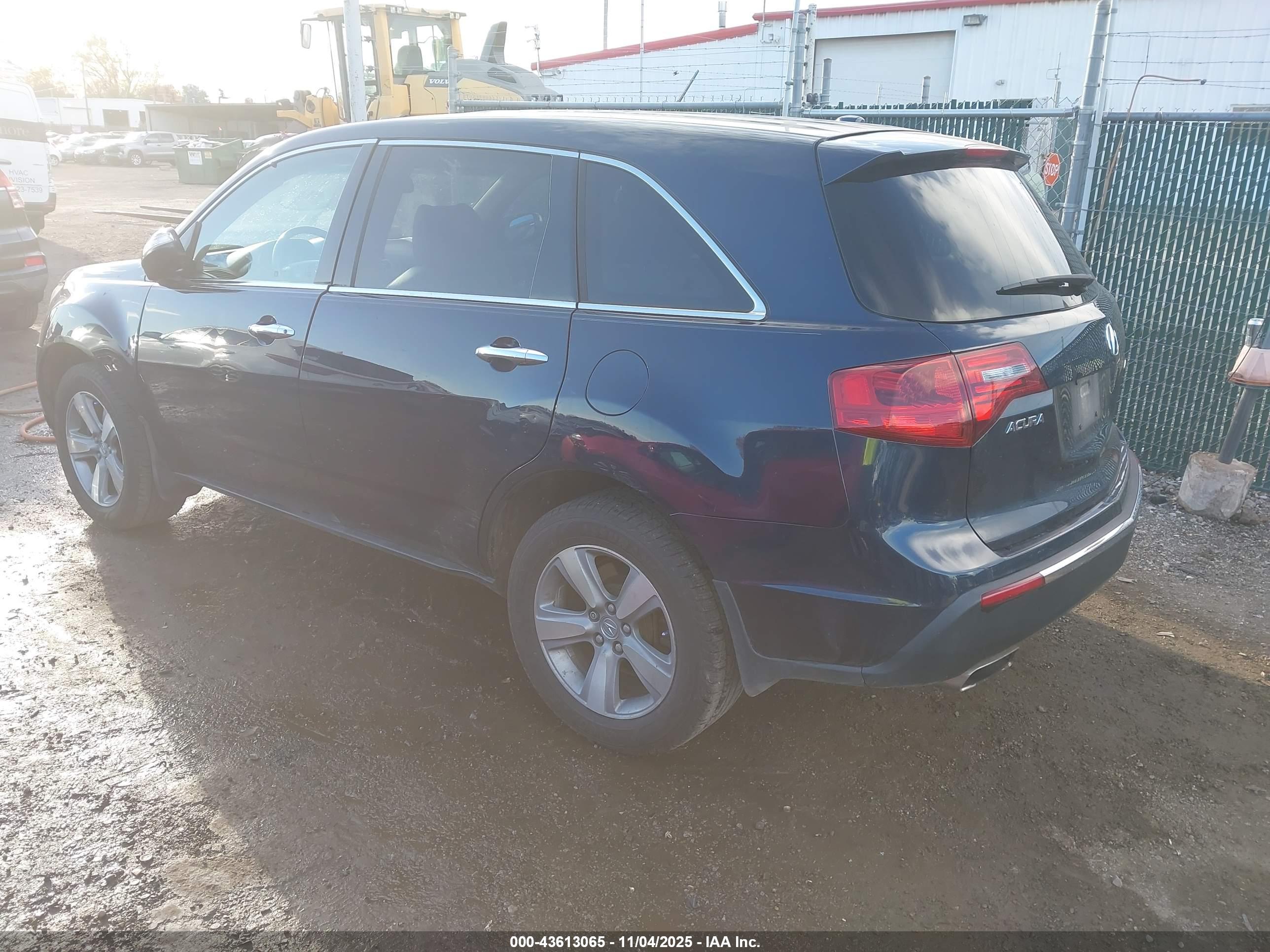 ACURA MDX image 3