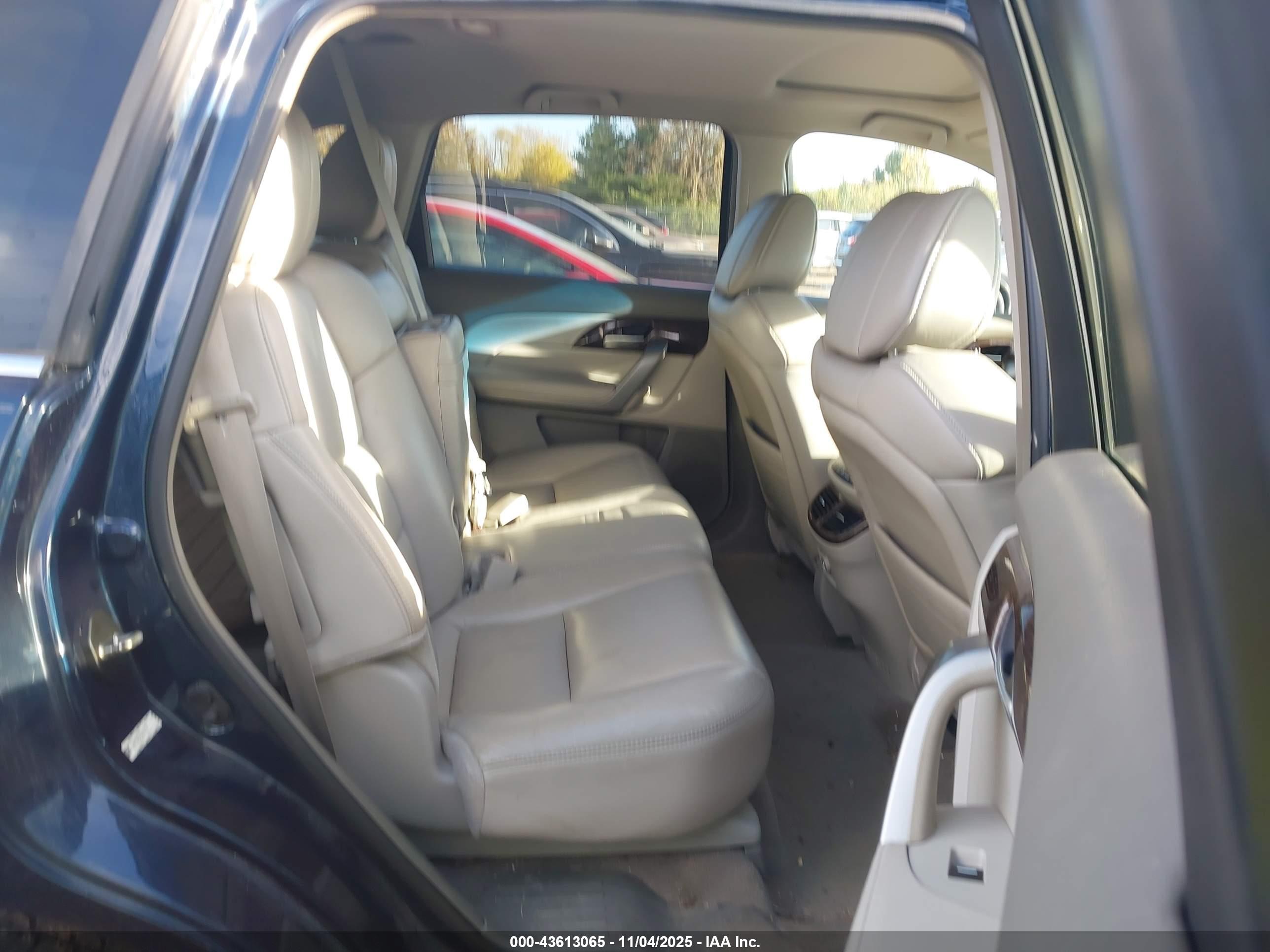 ACURA MDX image 8