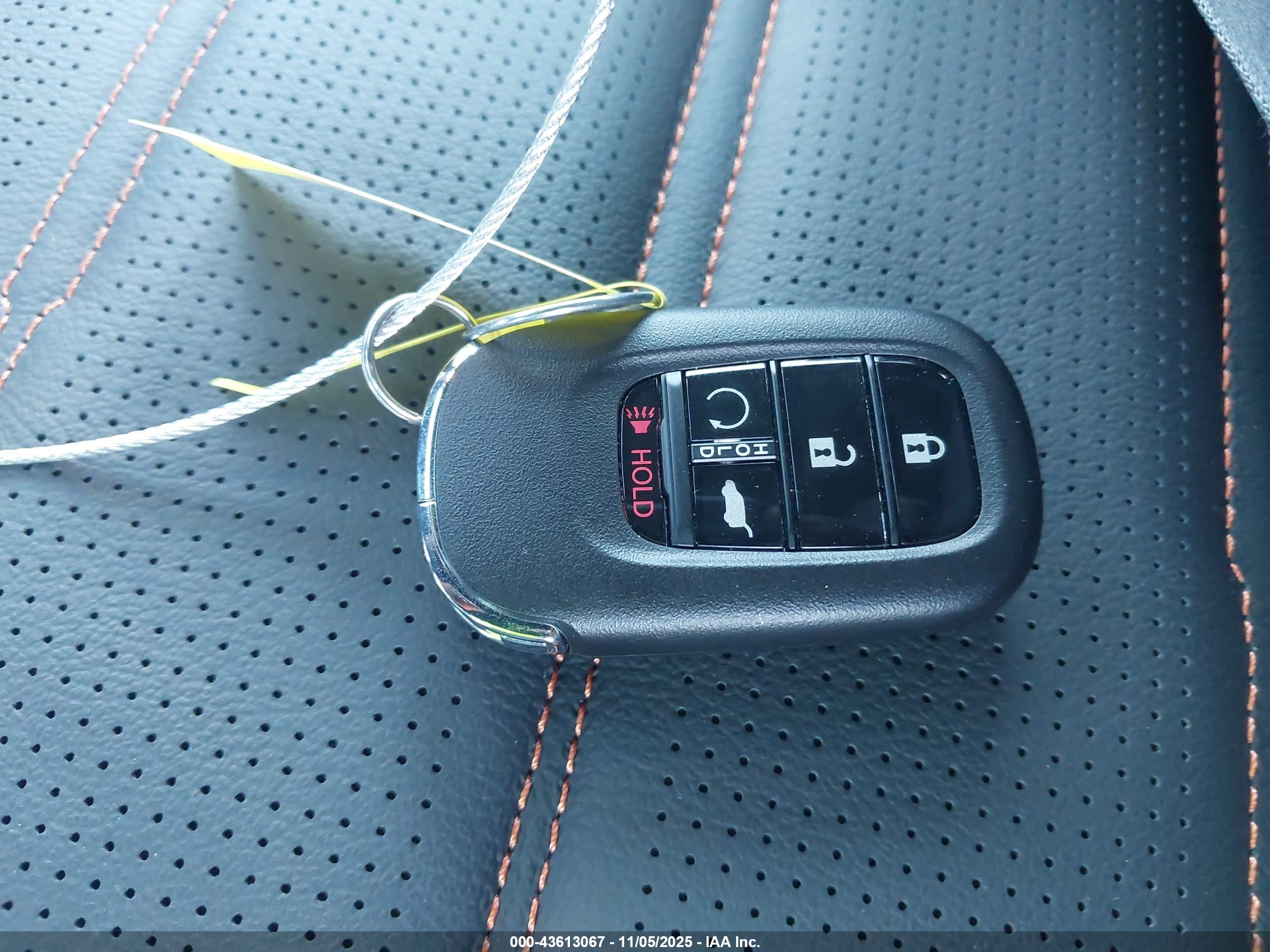 HONDA CR-V image 11
