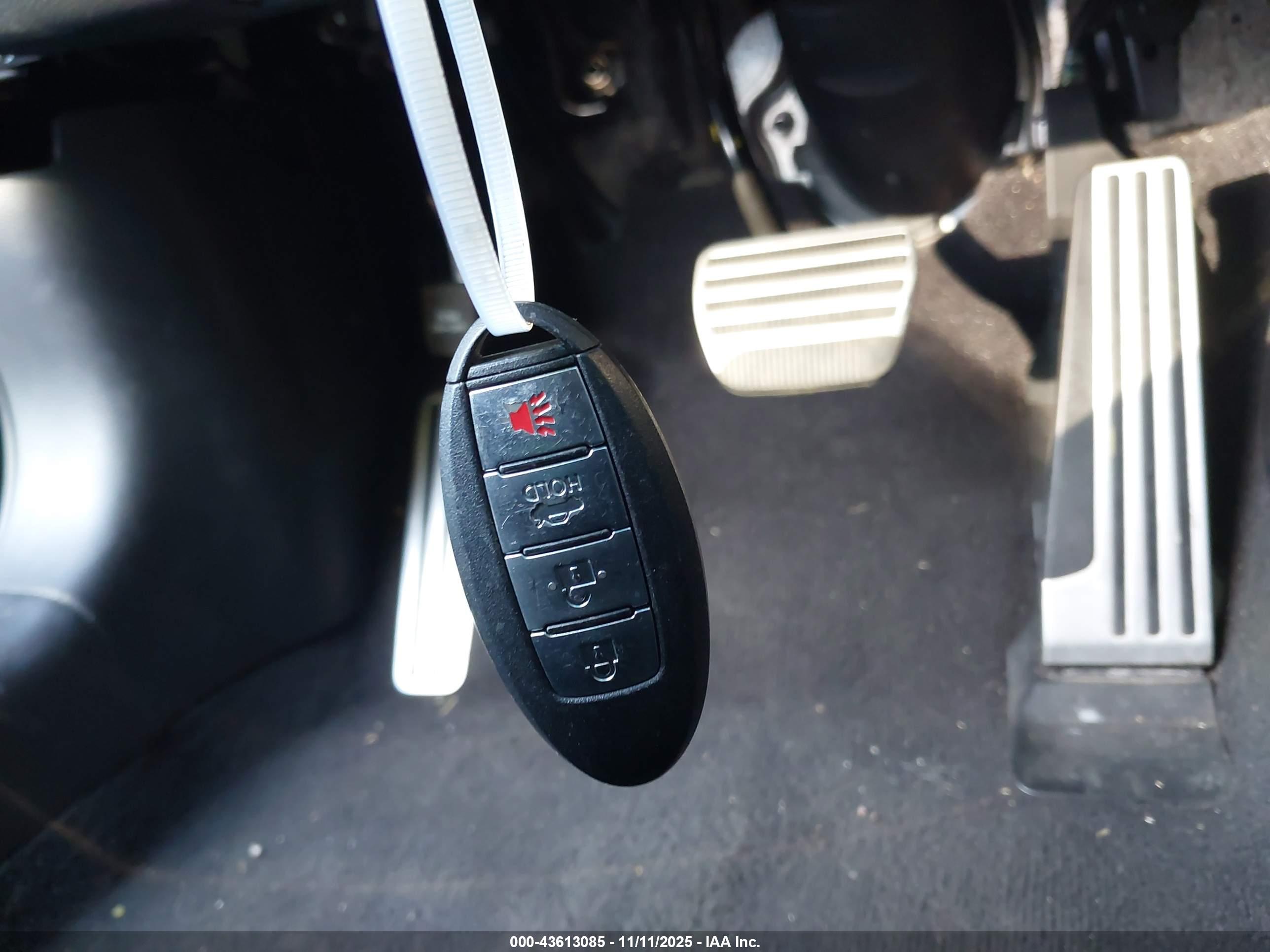 INFINITI Q50 image 11