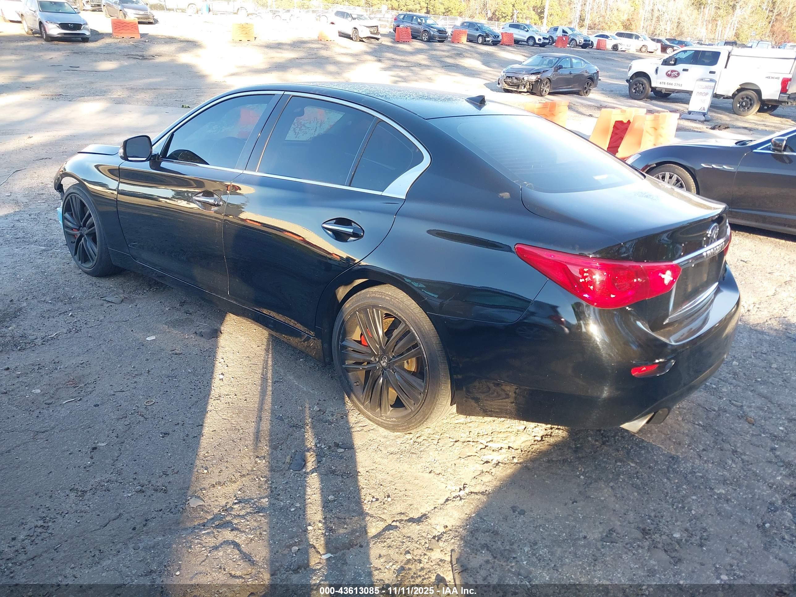 INFINITI Q50 image 3