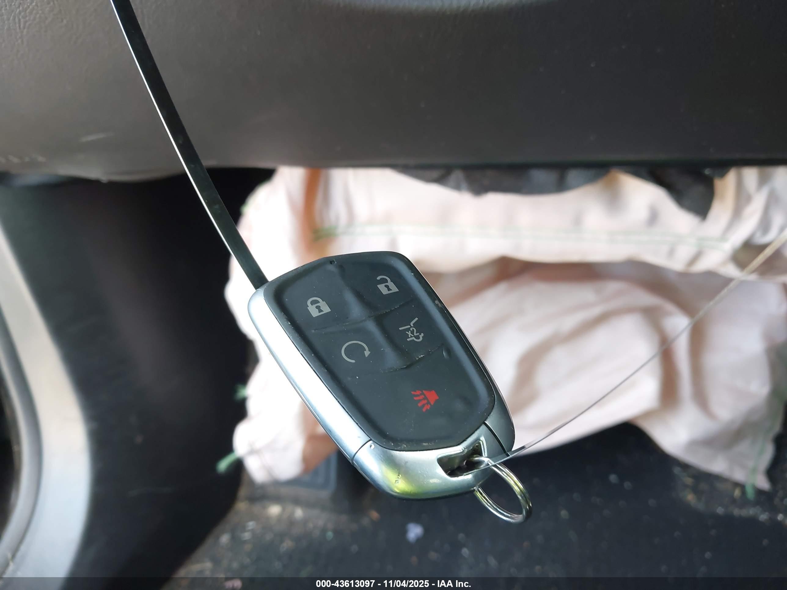 CADILLAC XT5 image 11