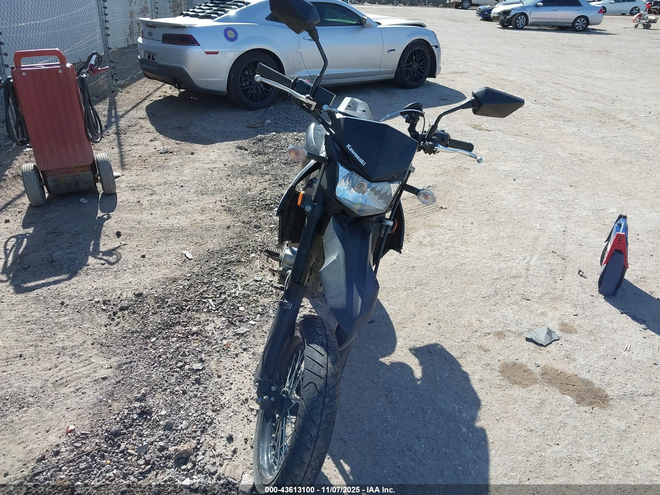 KAWASAKI KLX300 image 5