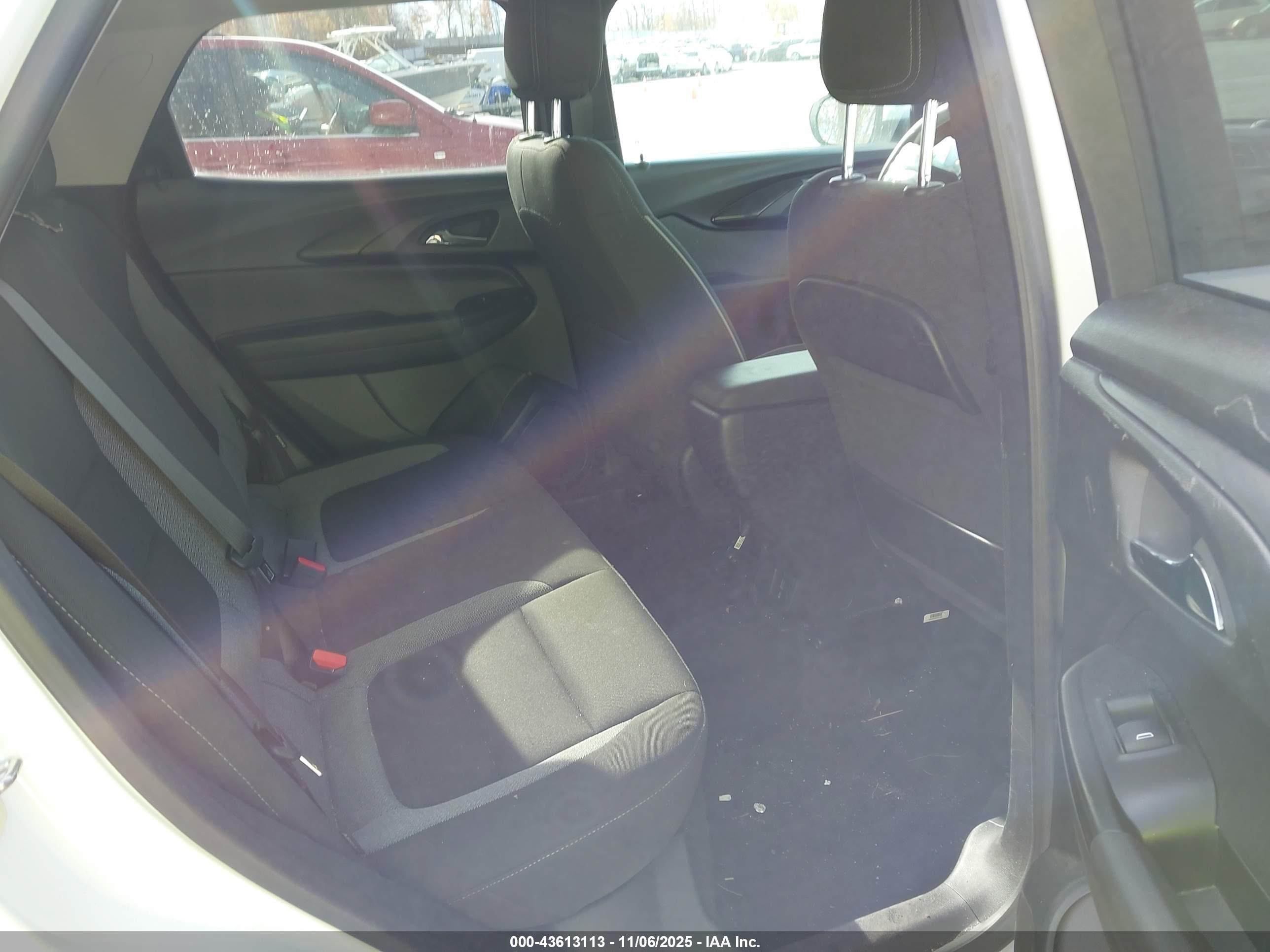 CHEVROLET TRAILBLAZER image 8