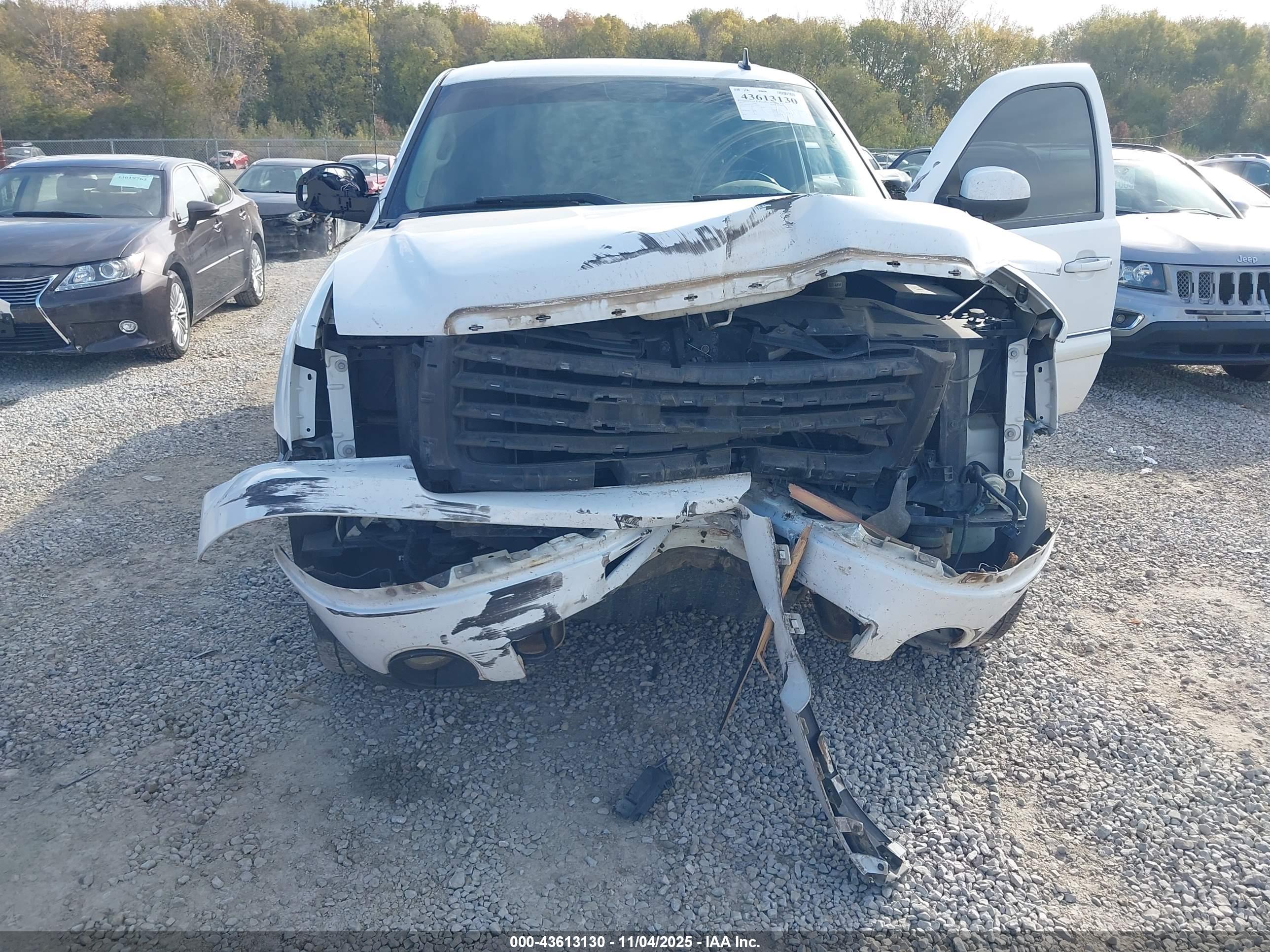 GMC SIERRA image 6