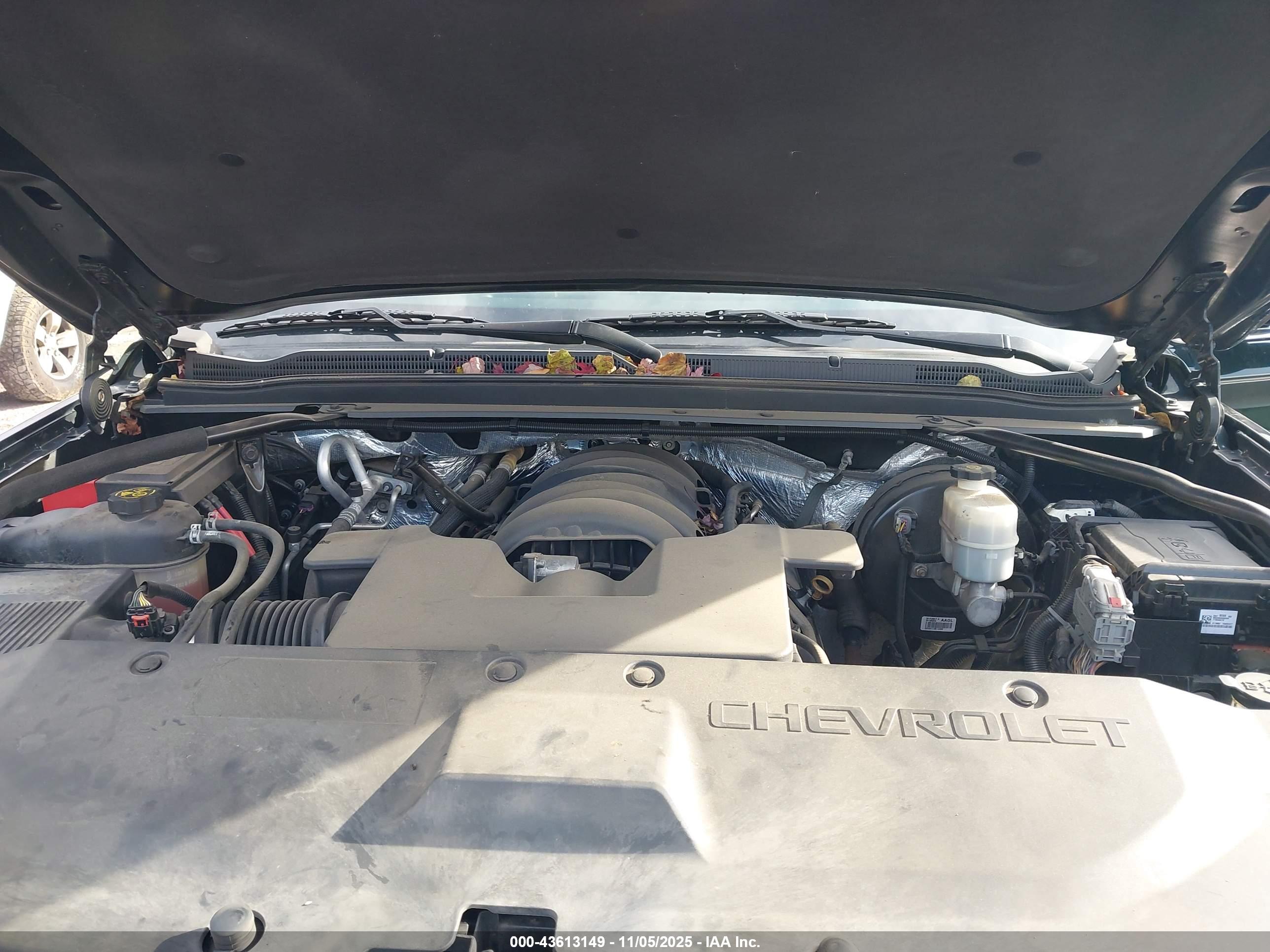 CHEVROLET TAHOE image 10