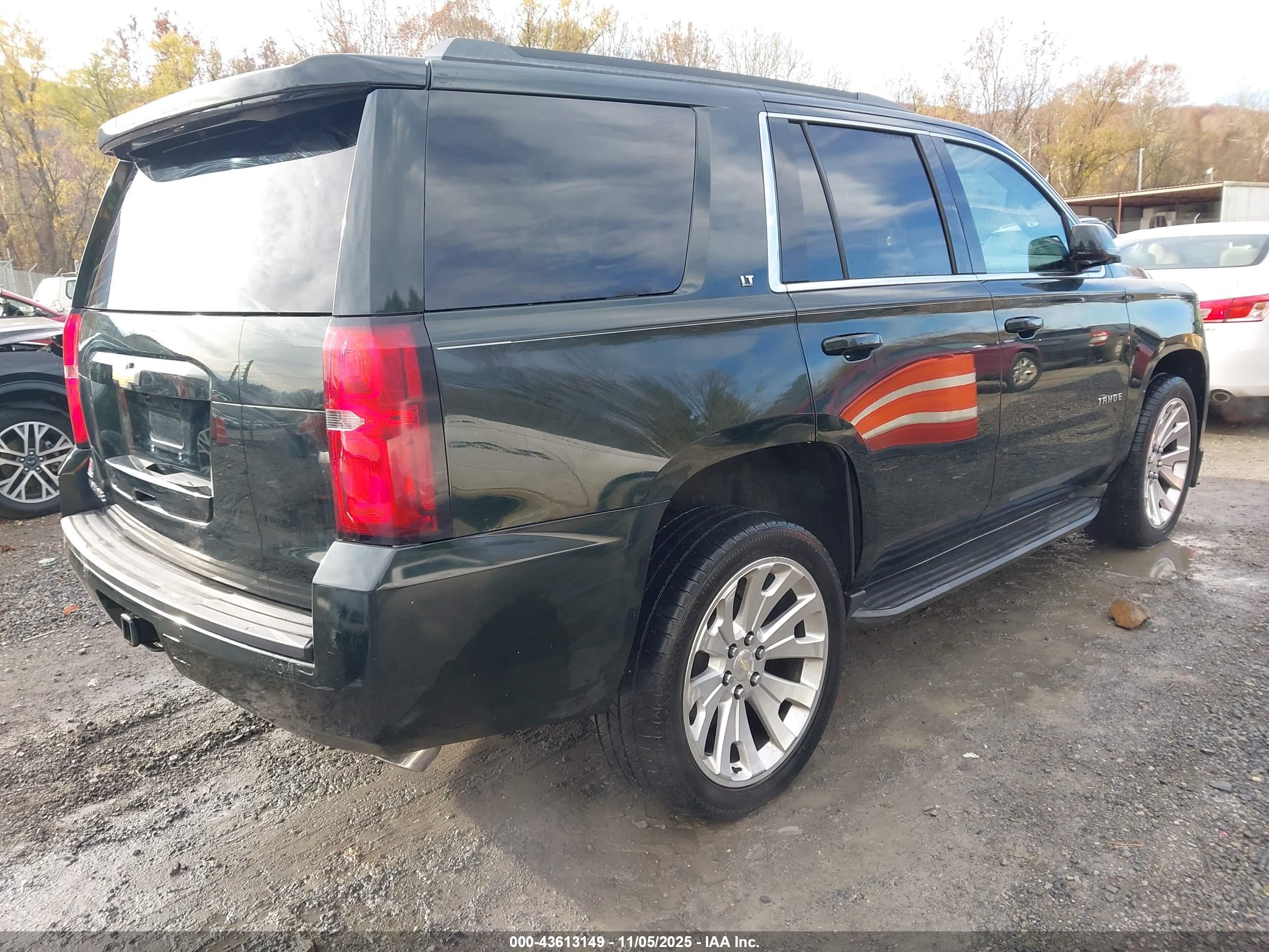 CHEVROLET TAHOE image 4