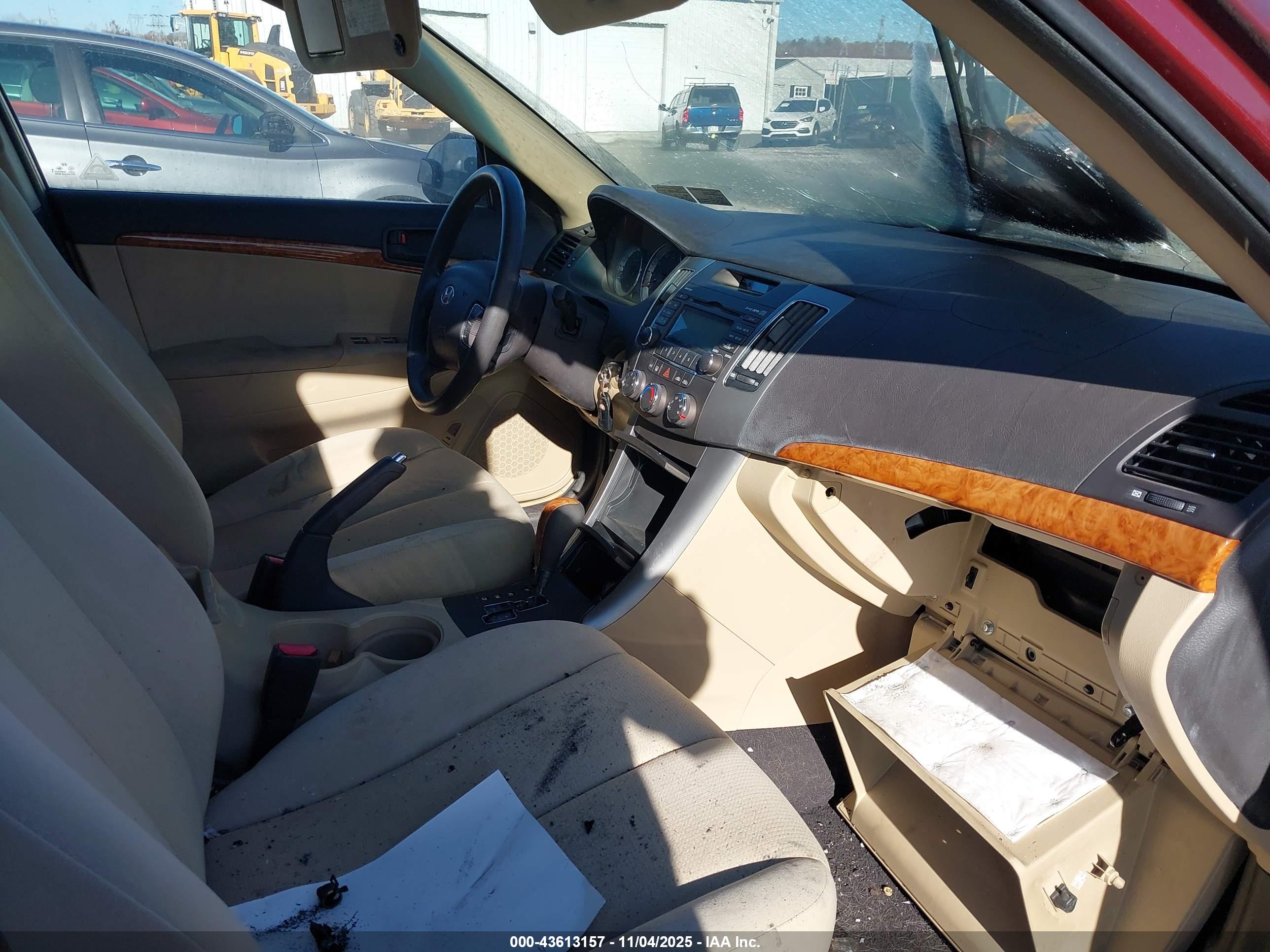 HYUNDAI SONATA image 5