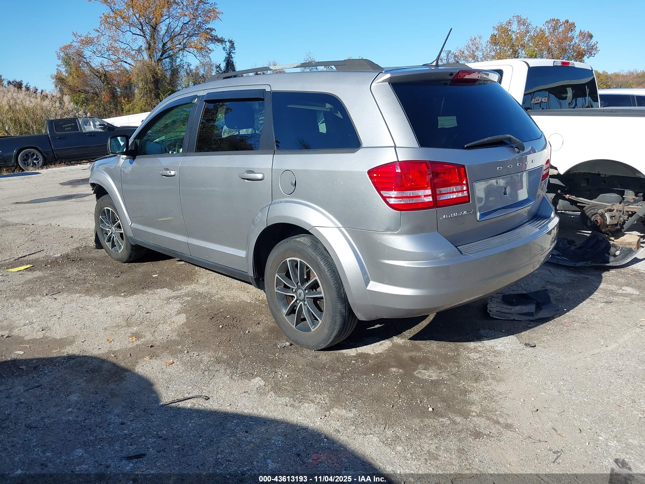 DODGE JOURNEY image 3