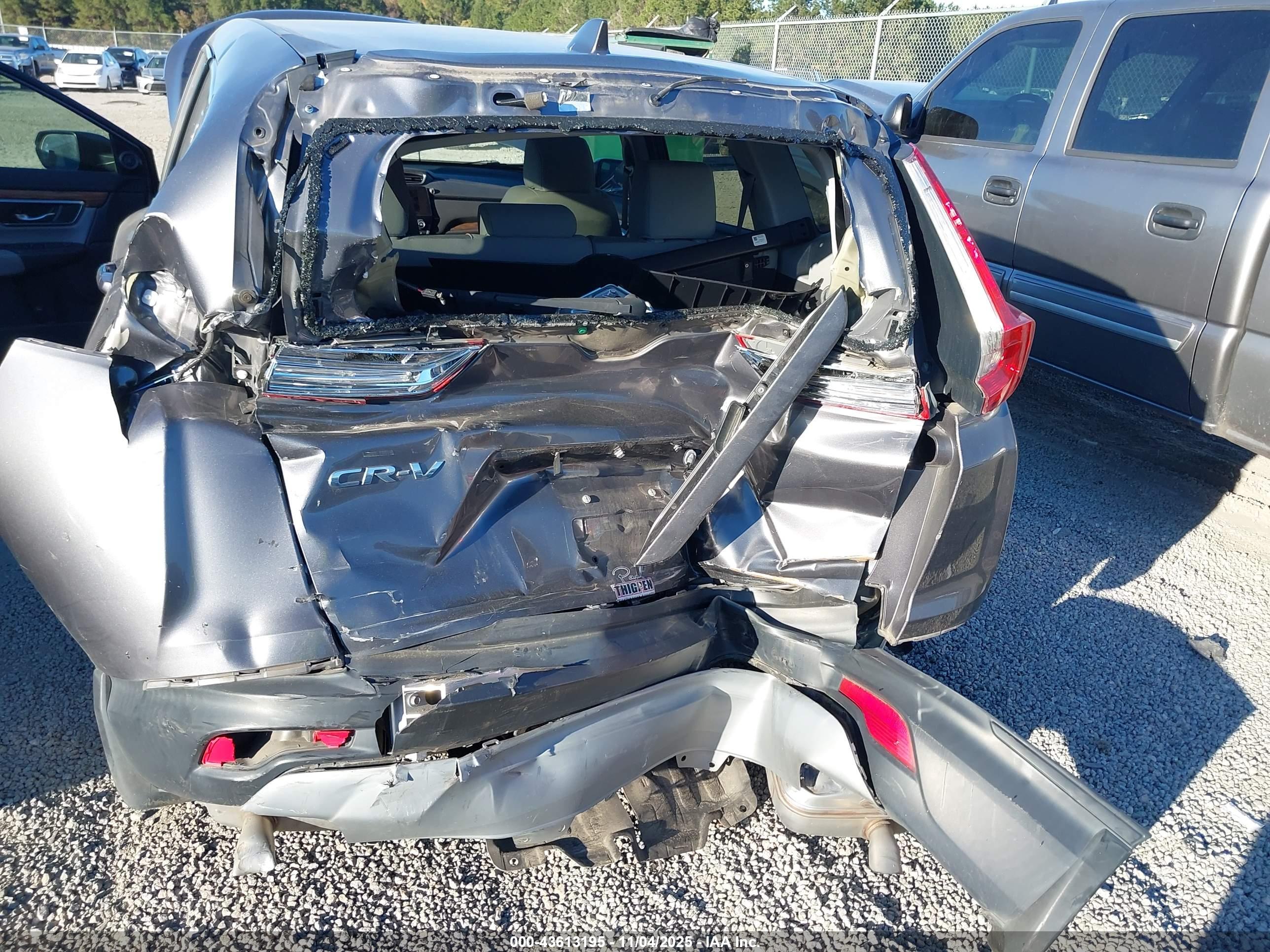 HONDA CR-V image 6