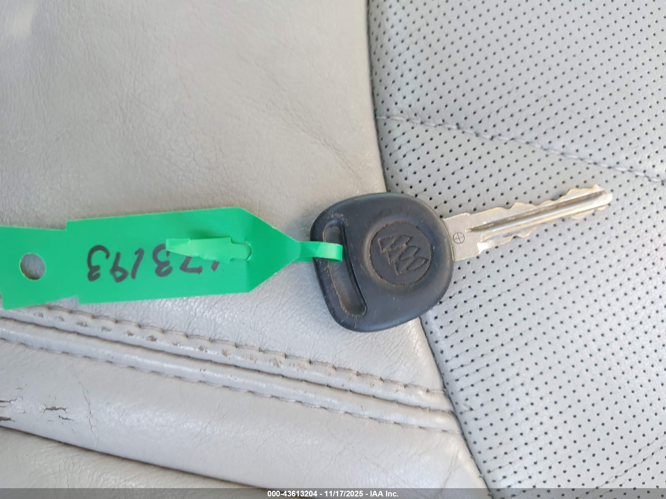 BUICK ENCLAVE image 11