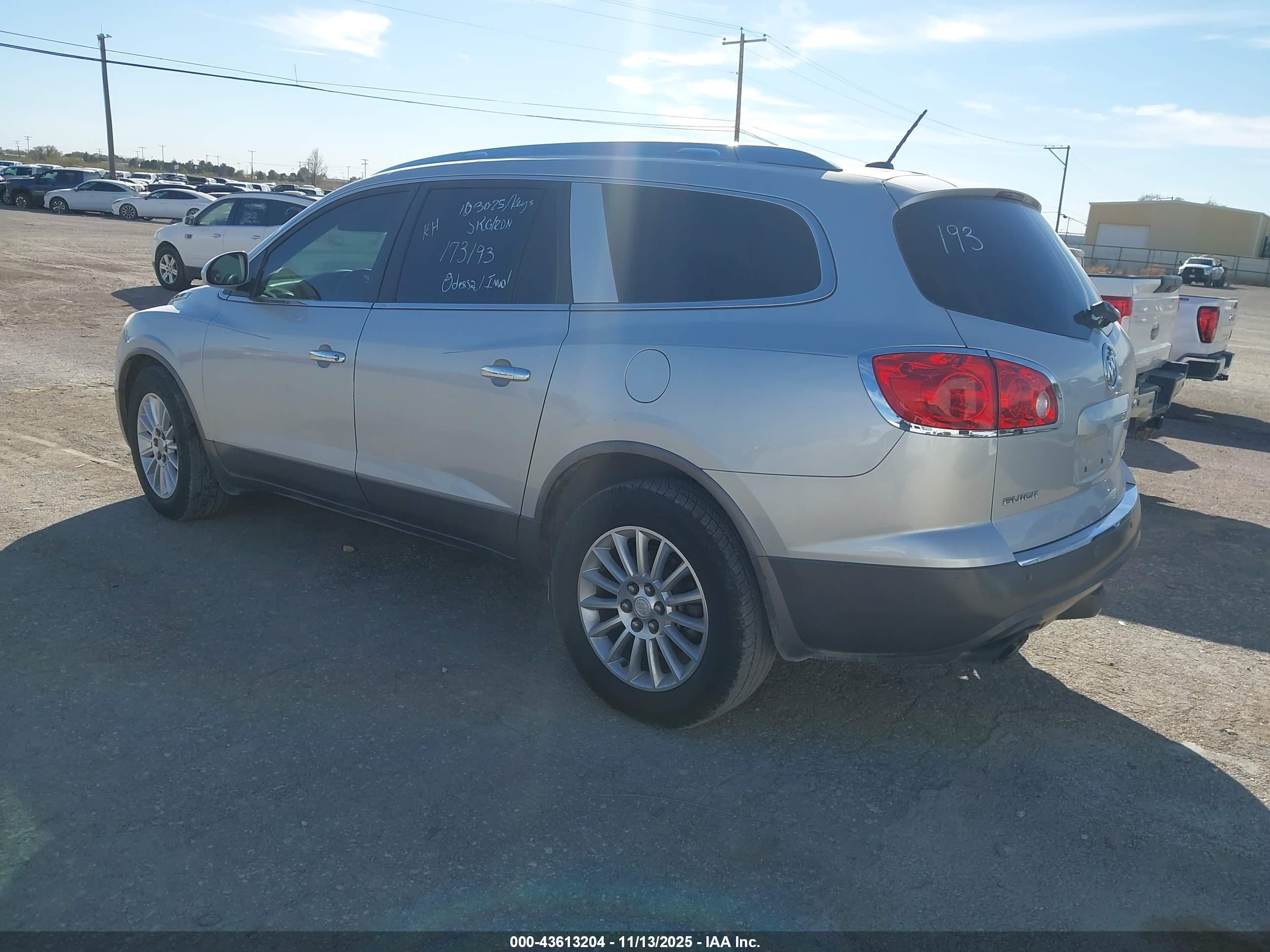 BUICK ENCLAVE image 3