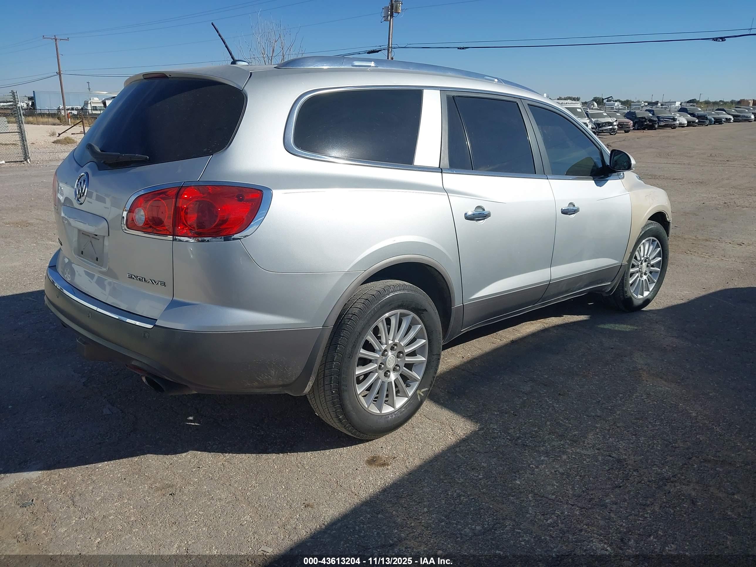 BUICK ENCLAVE image 4