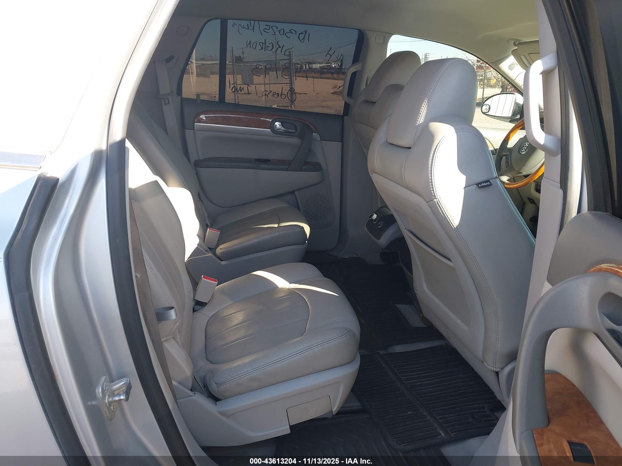 BUICK ENCLAVE image 8