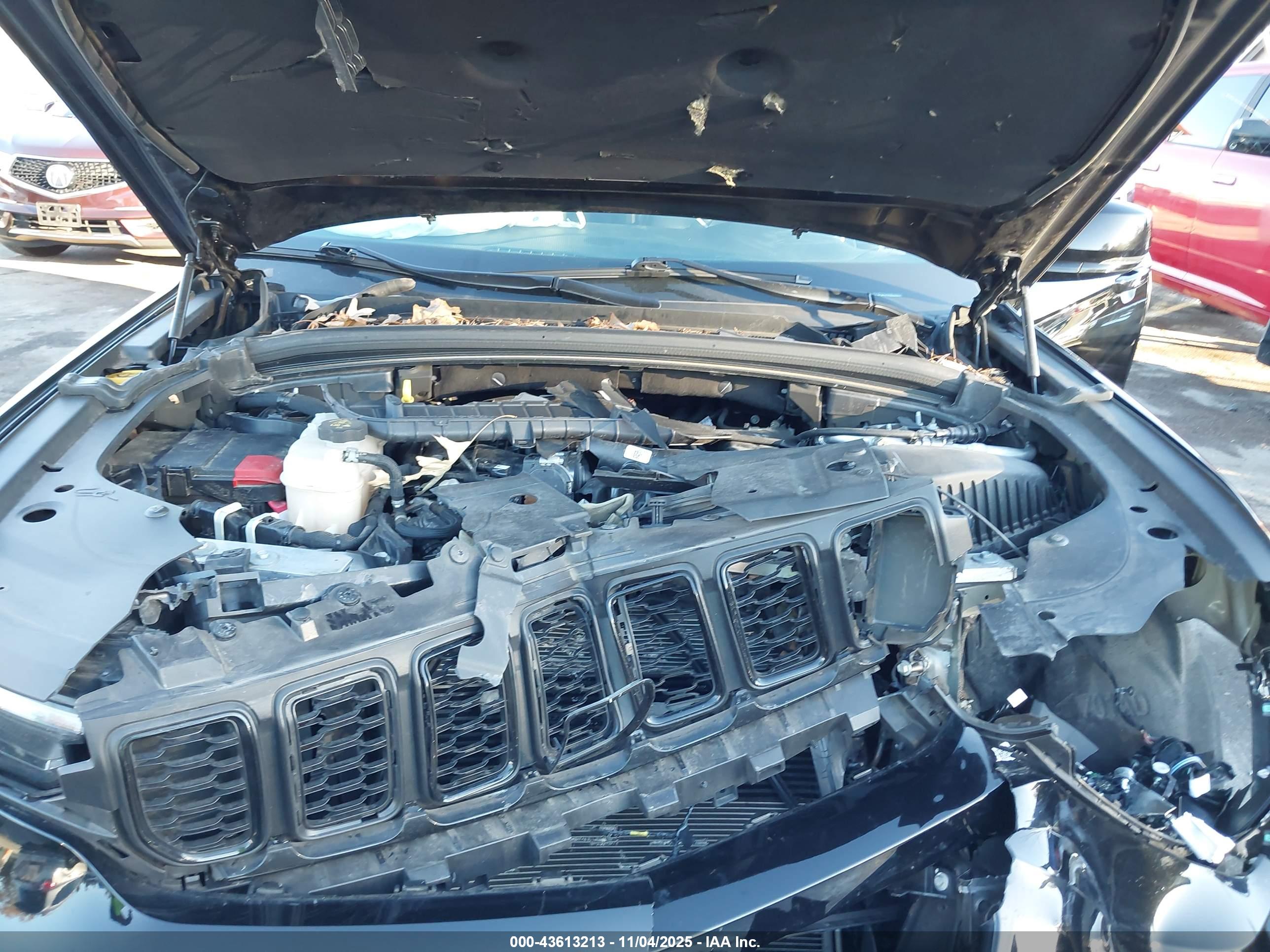 JEEP GRAND image 10