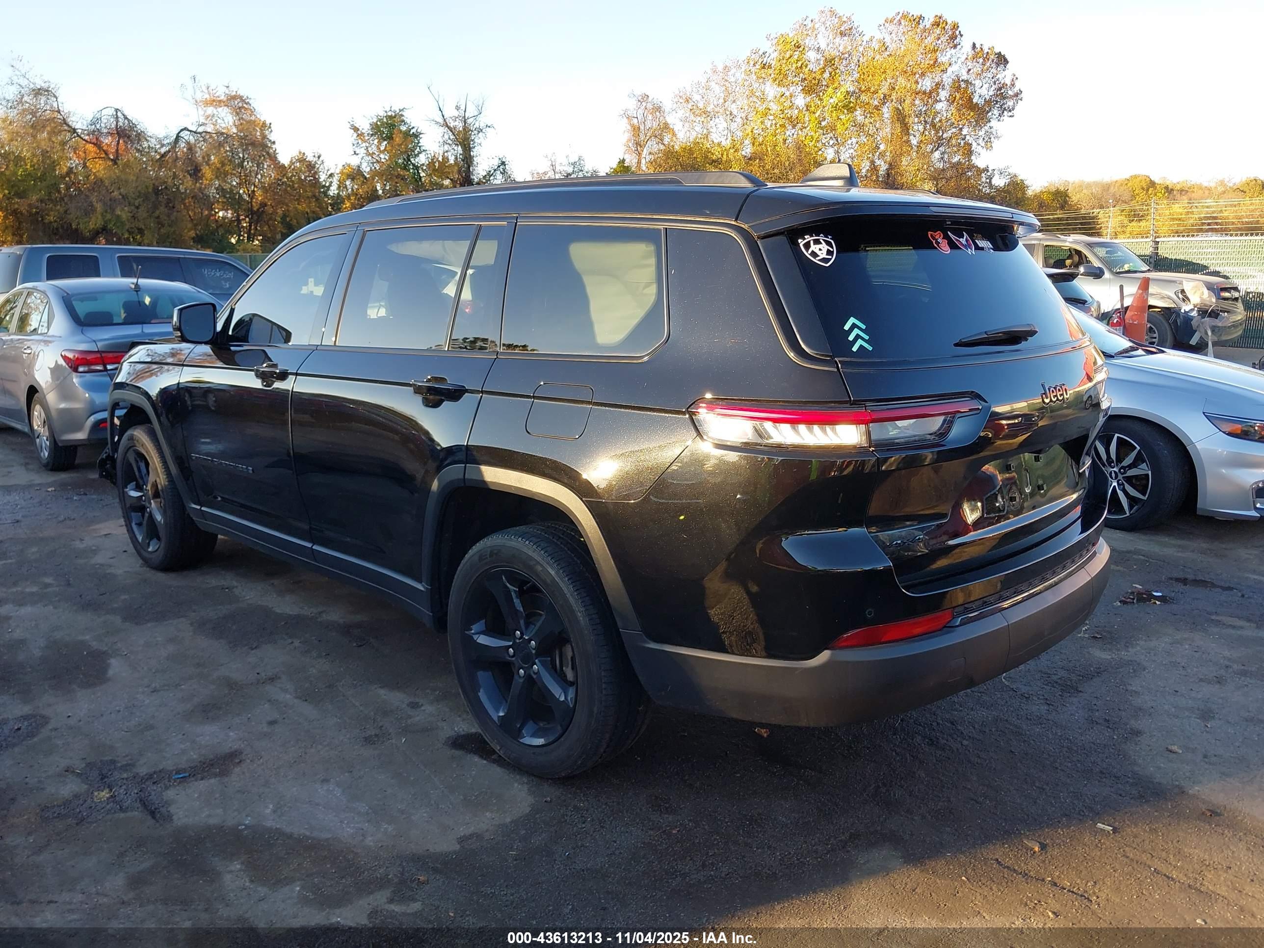 JEEP GRAND image 3