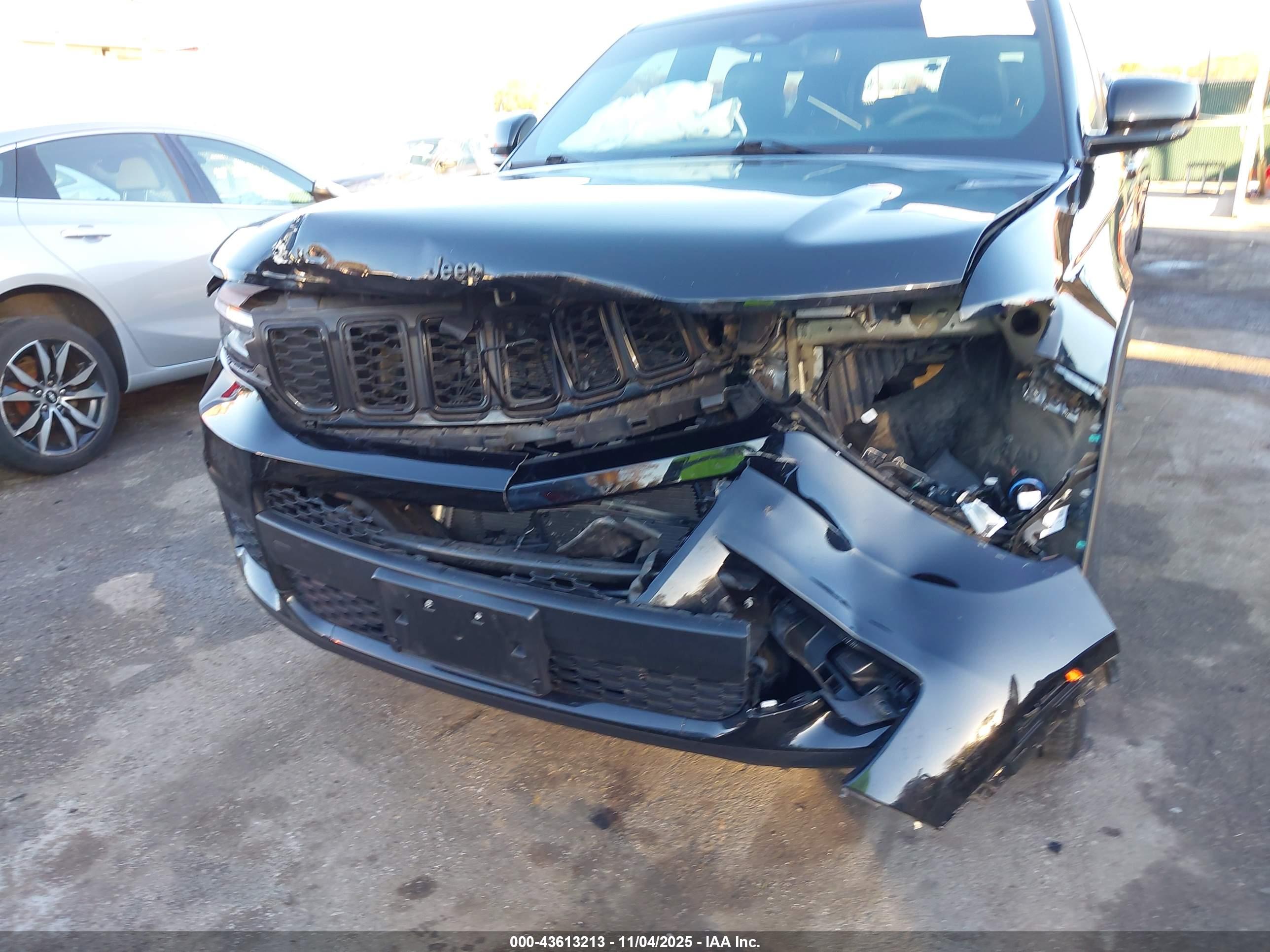 JEEP GRAND image 6