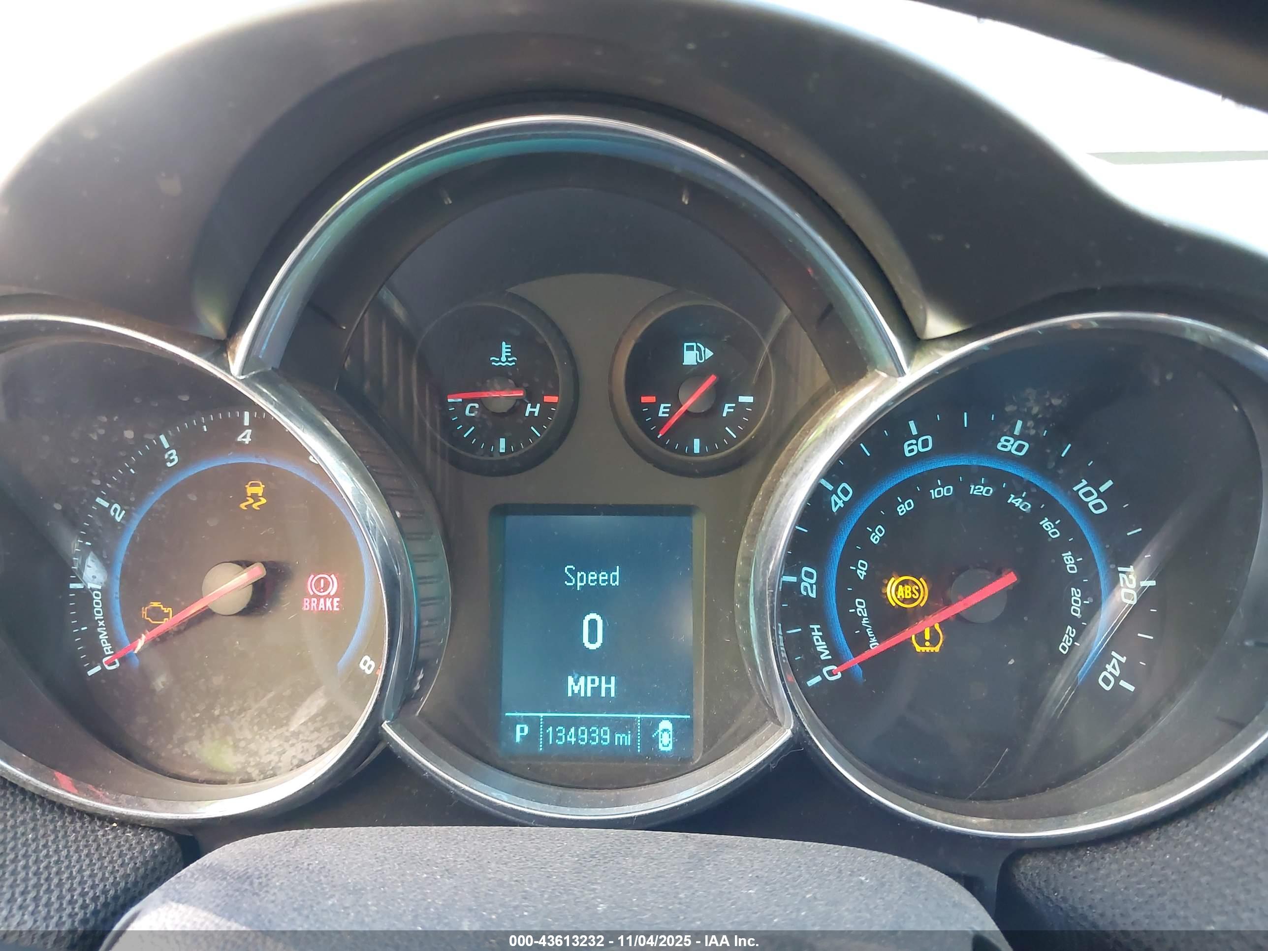 CHEVROLET CRUZE image 7