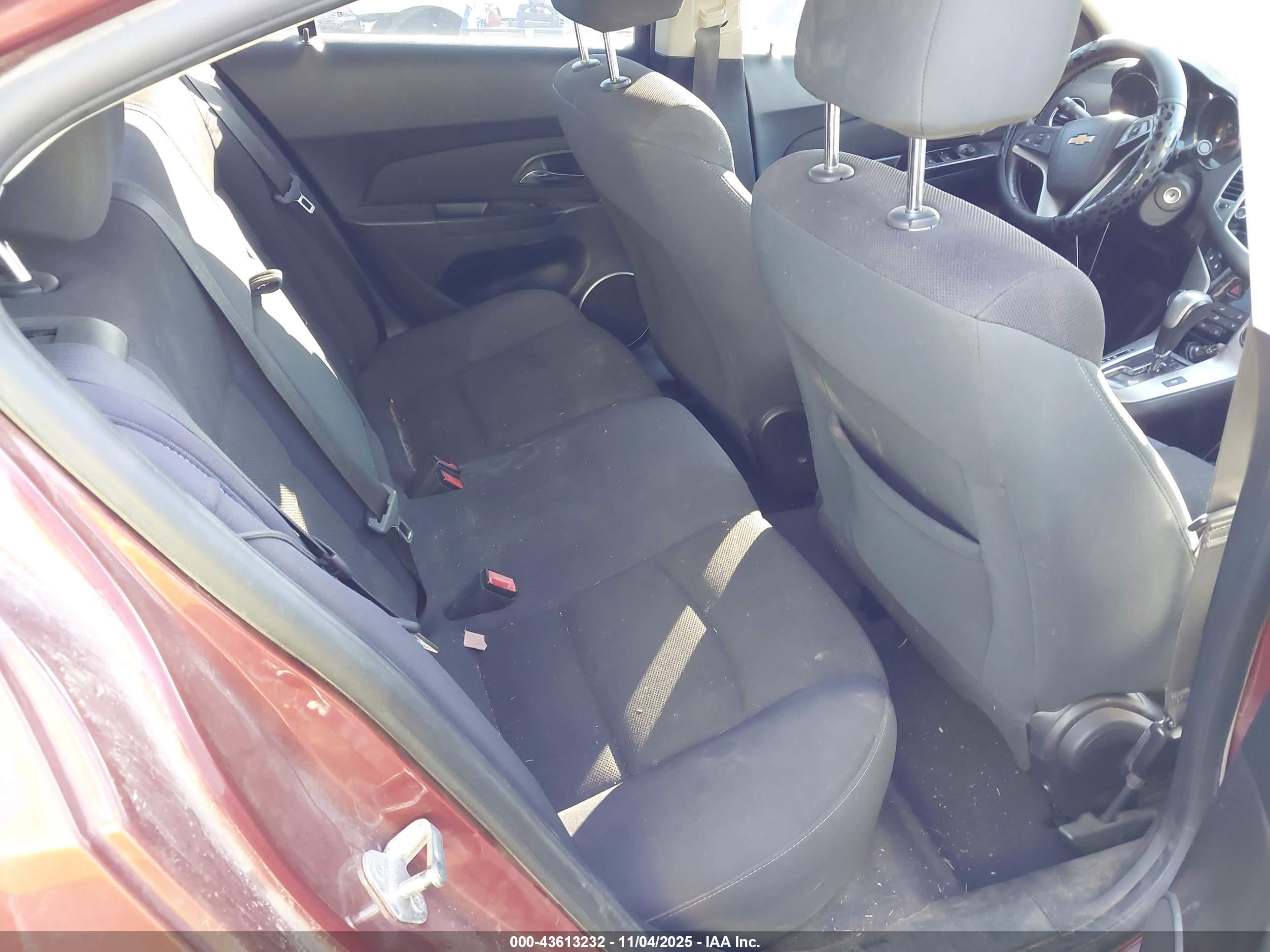 CHEVROLET CRUZE image 8