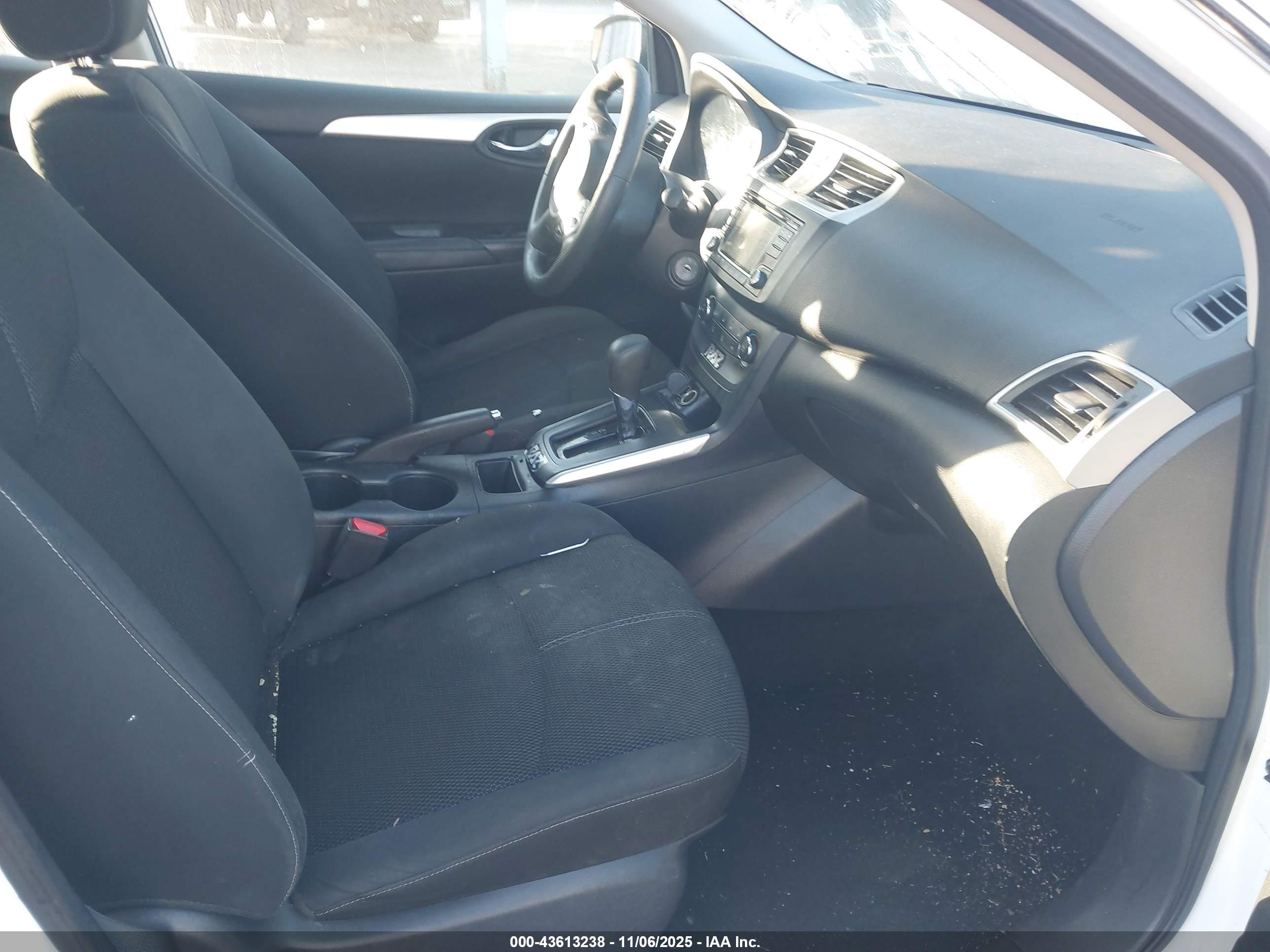NISSAN SENTRA image 5