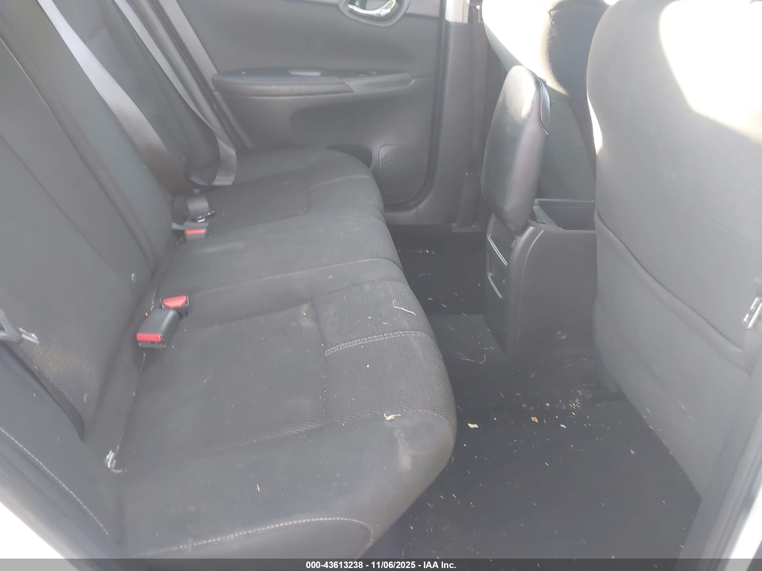 NISSAN SENTRA image 8