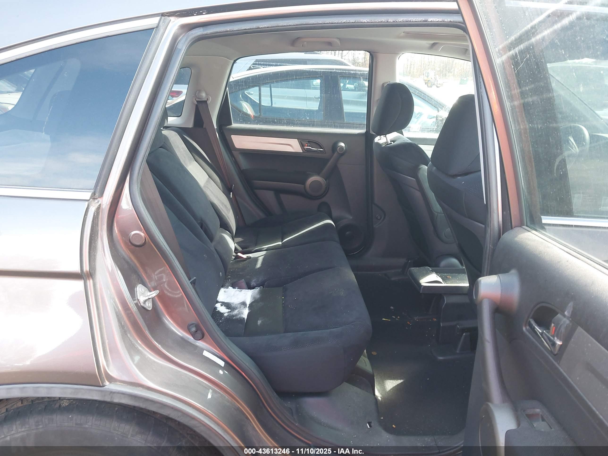HONDA CR-V image 8