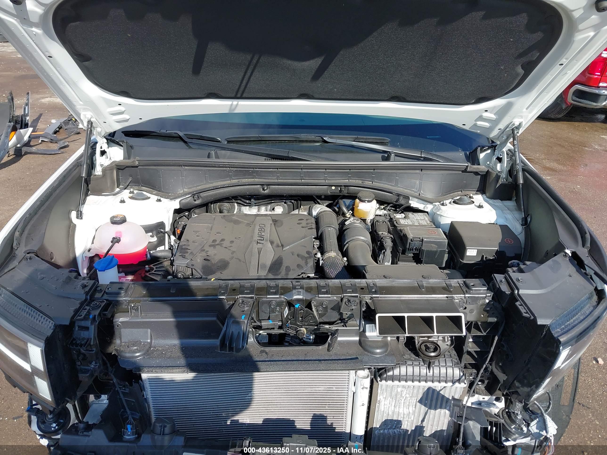 HYUNDAI SANTA image 10