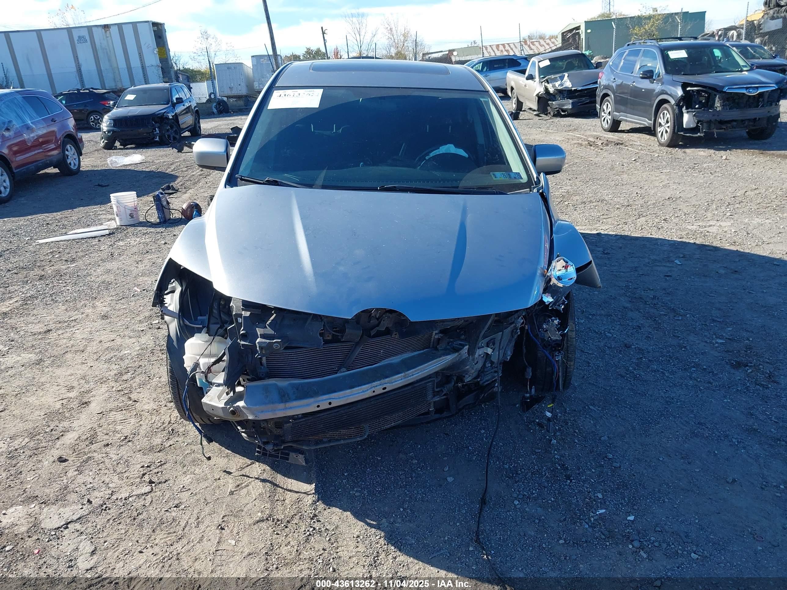 MAZDA CX-7 image 6