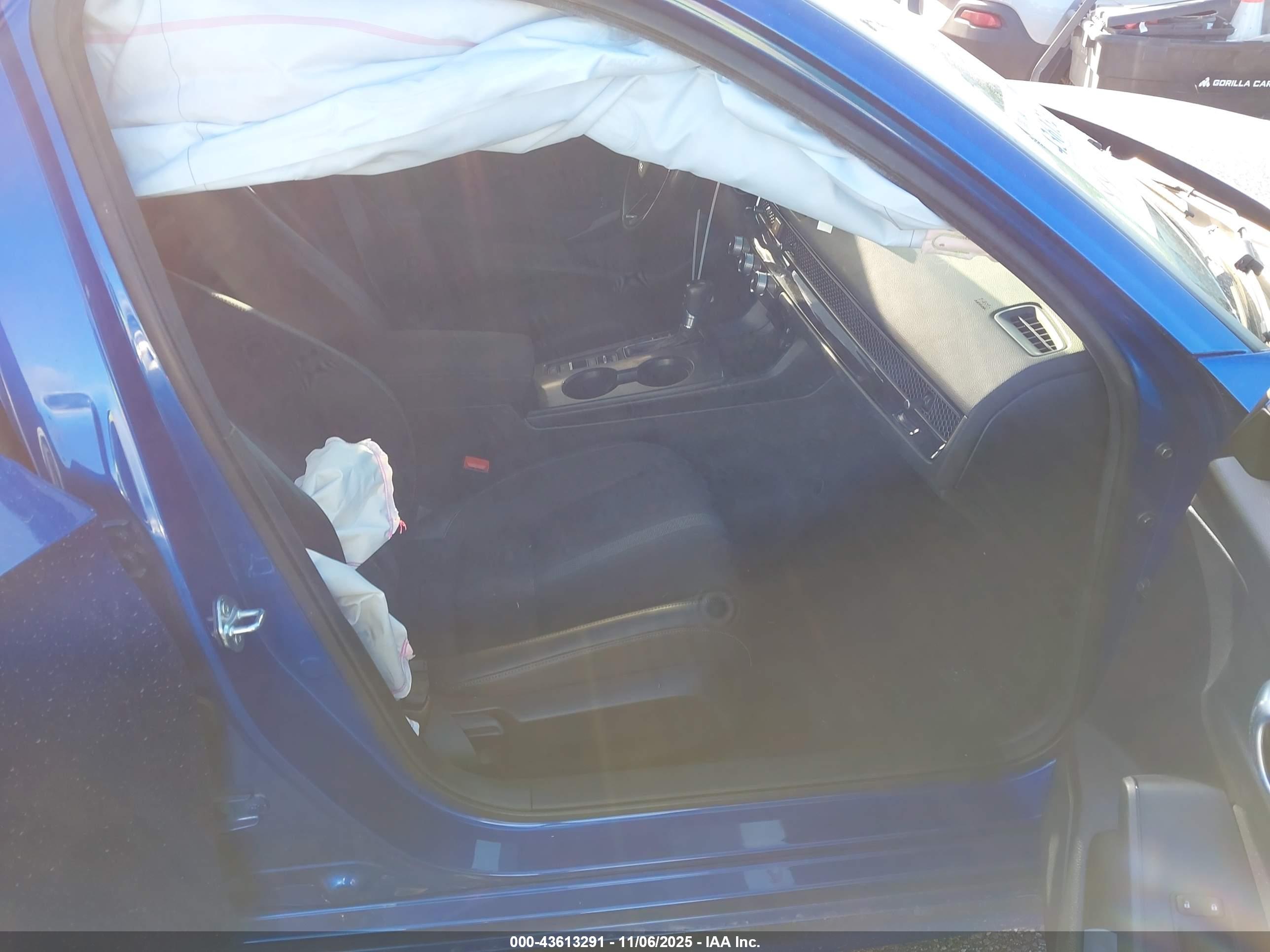 HONDA CIVIC image 5