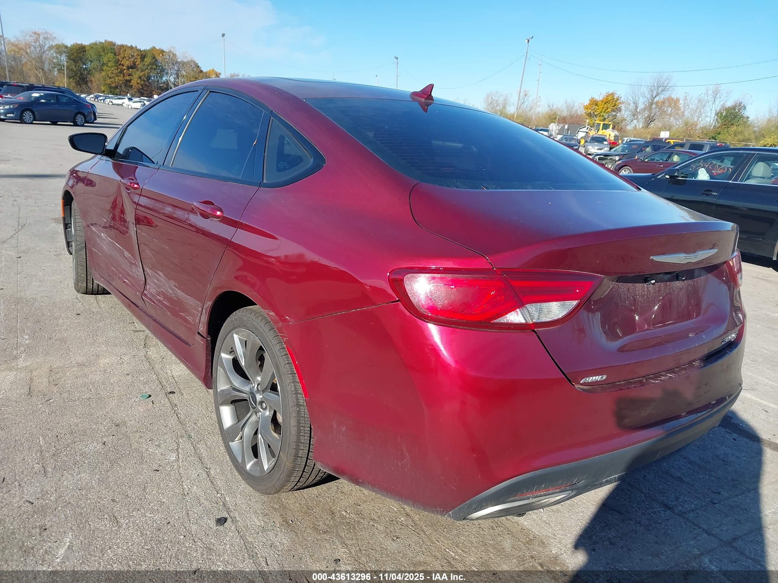 CHRYSLER 200 image 3