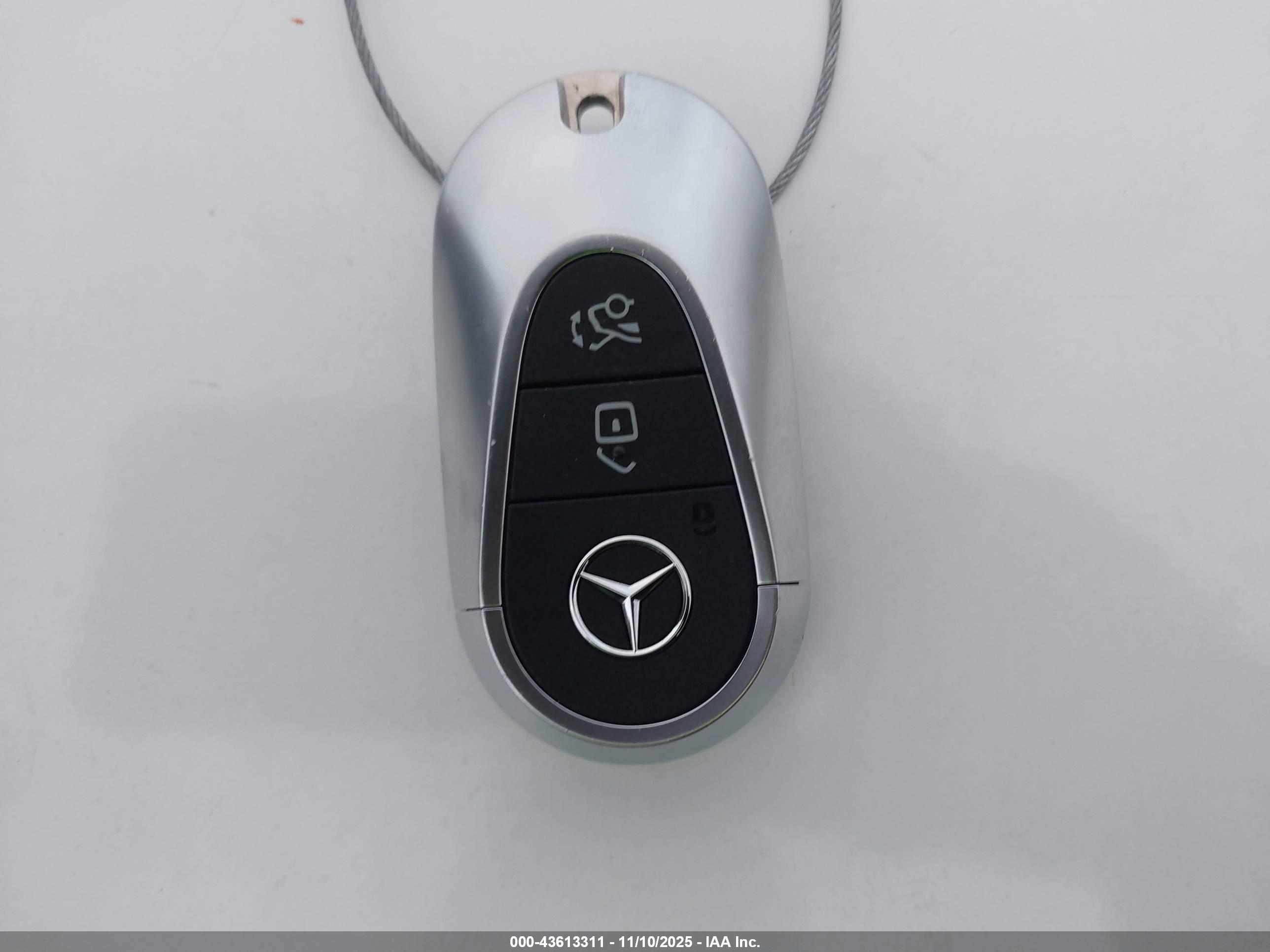 MERCEDES-BENZ CLE image 11