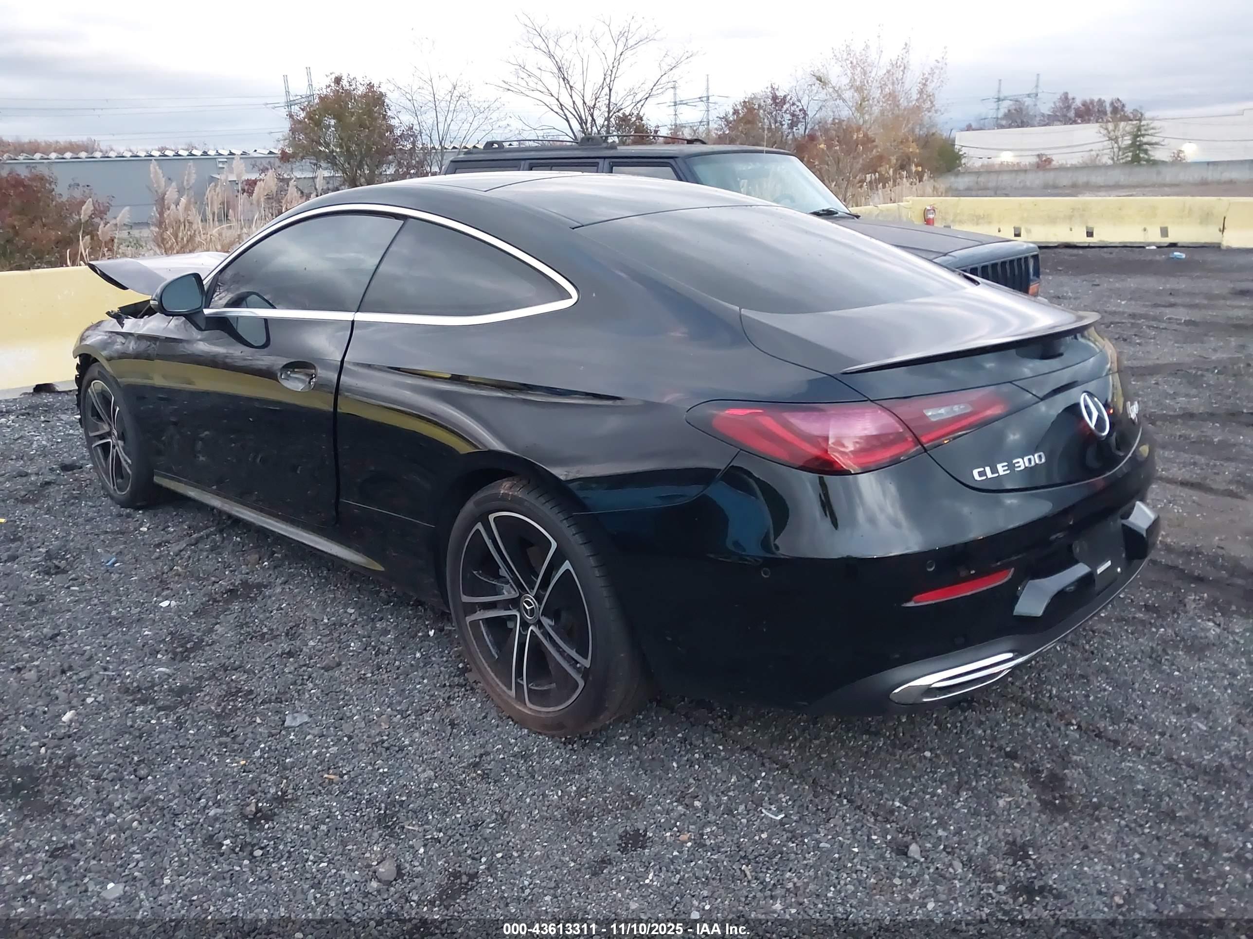 MERCEDES-BENZ CLE image 3