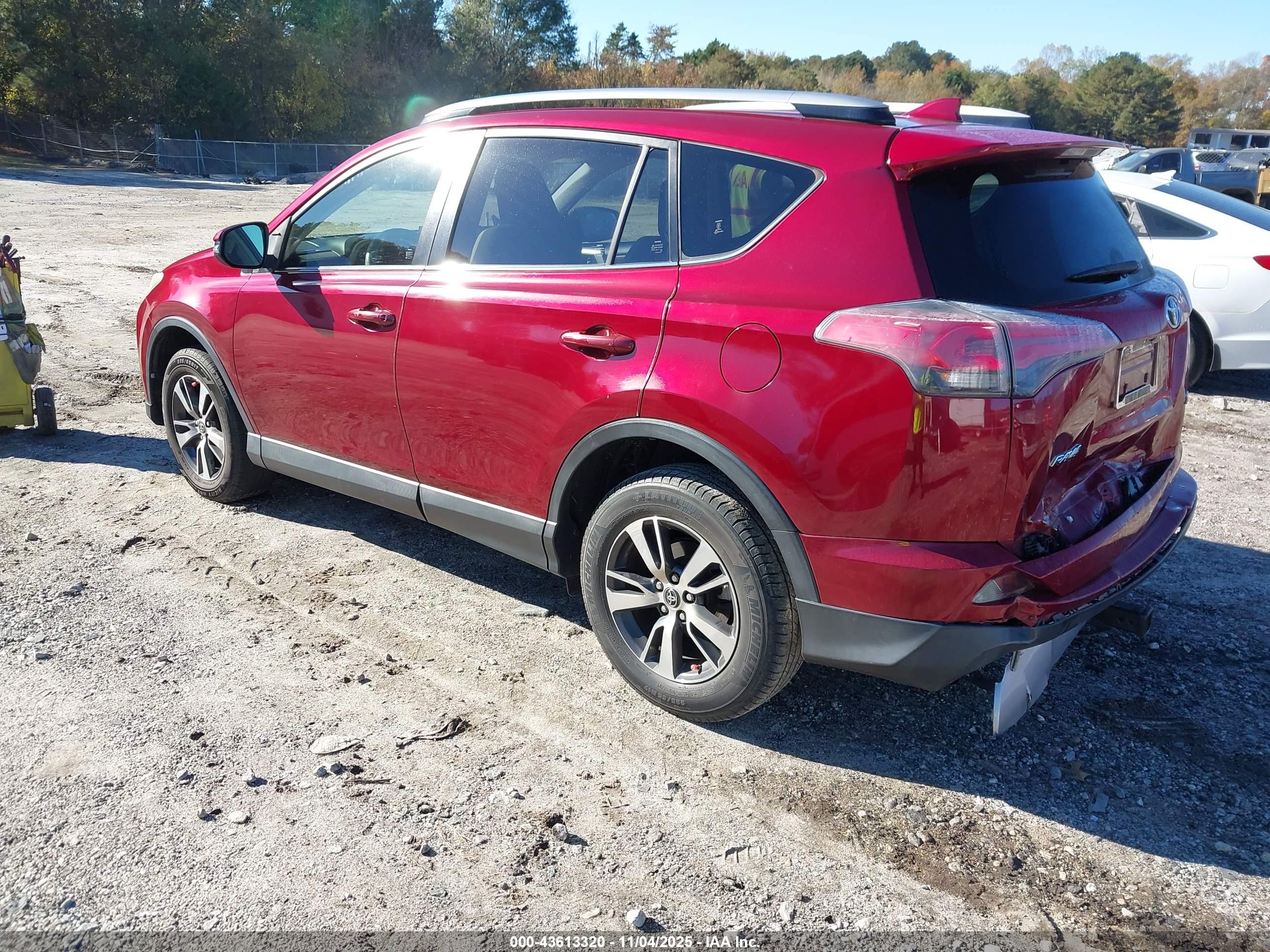 TOYOTA RAV4 image 3