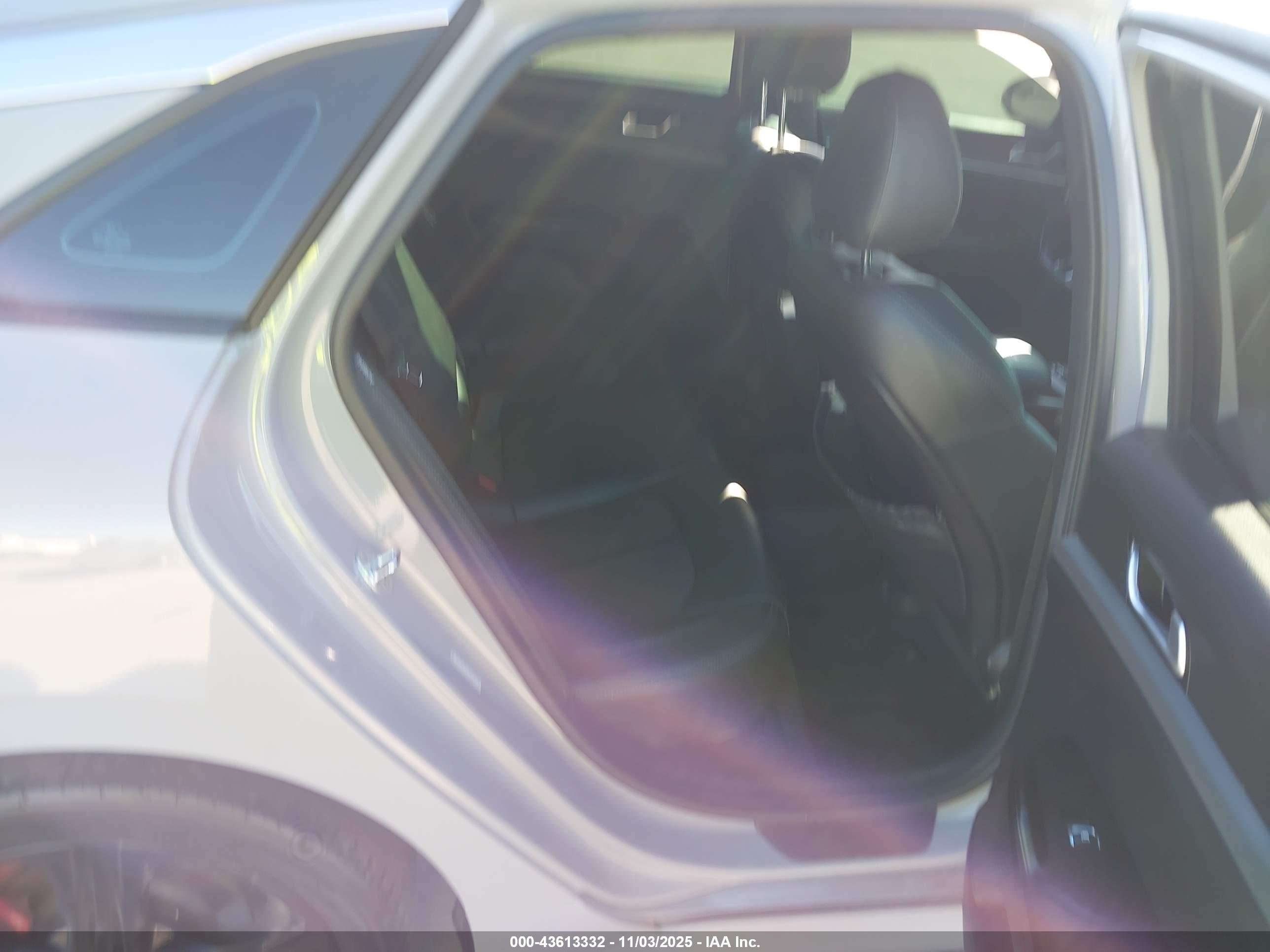 KIA K5 image 8