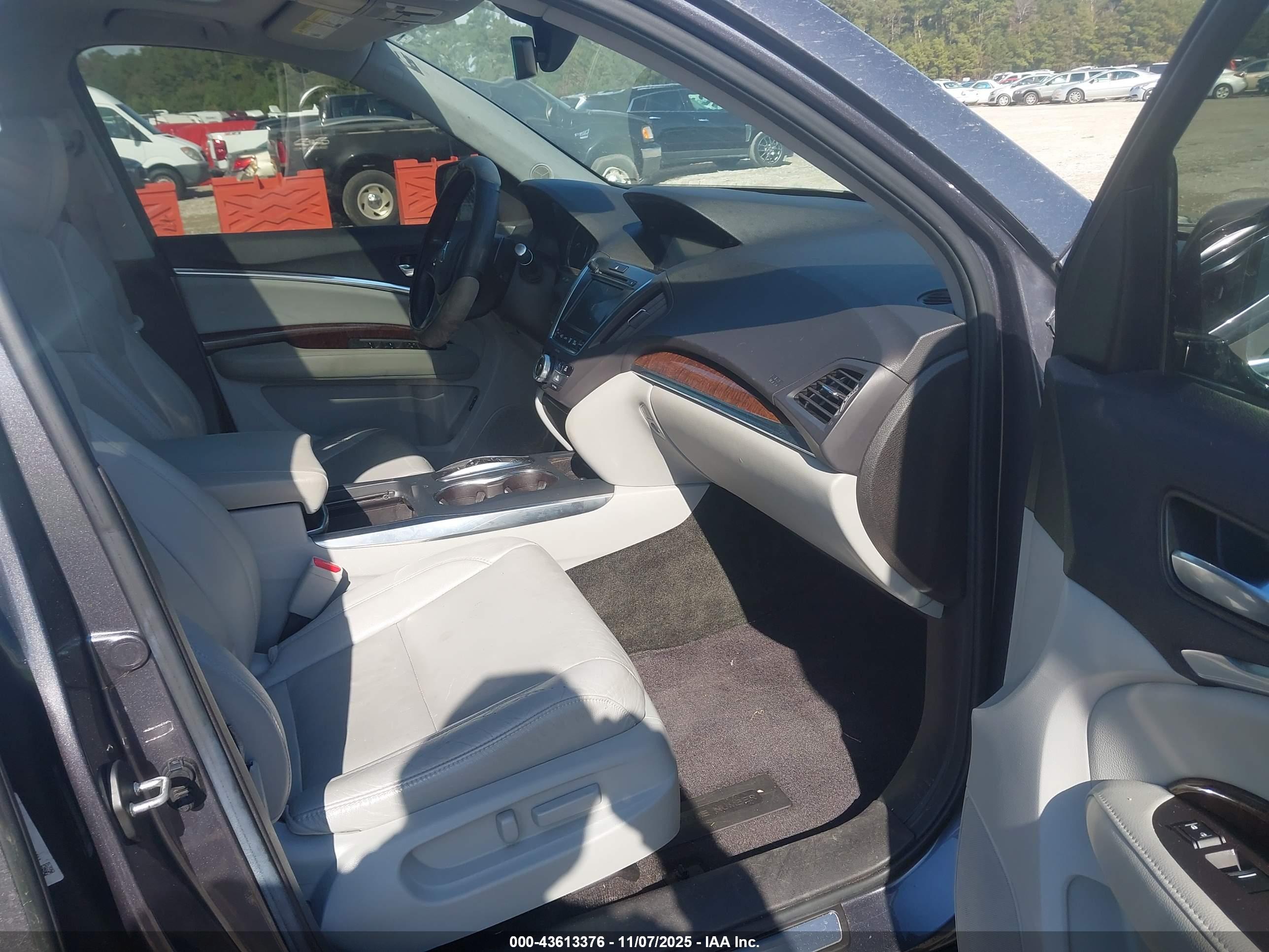 ACURA MDX image 5