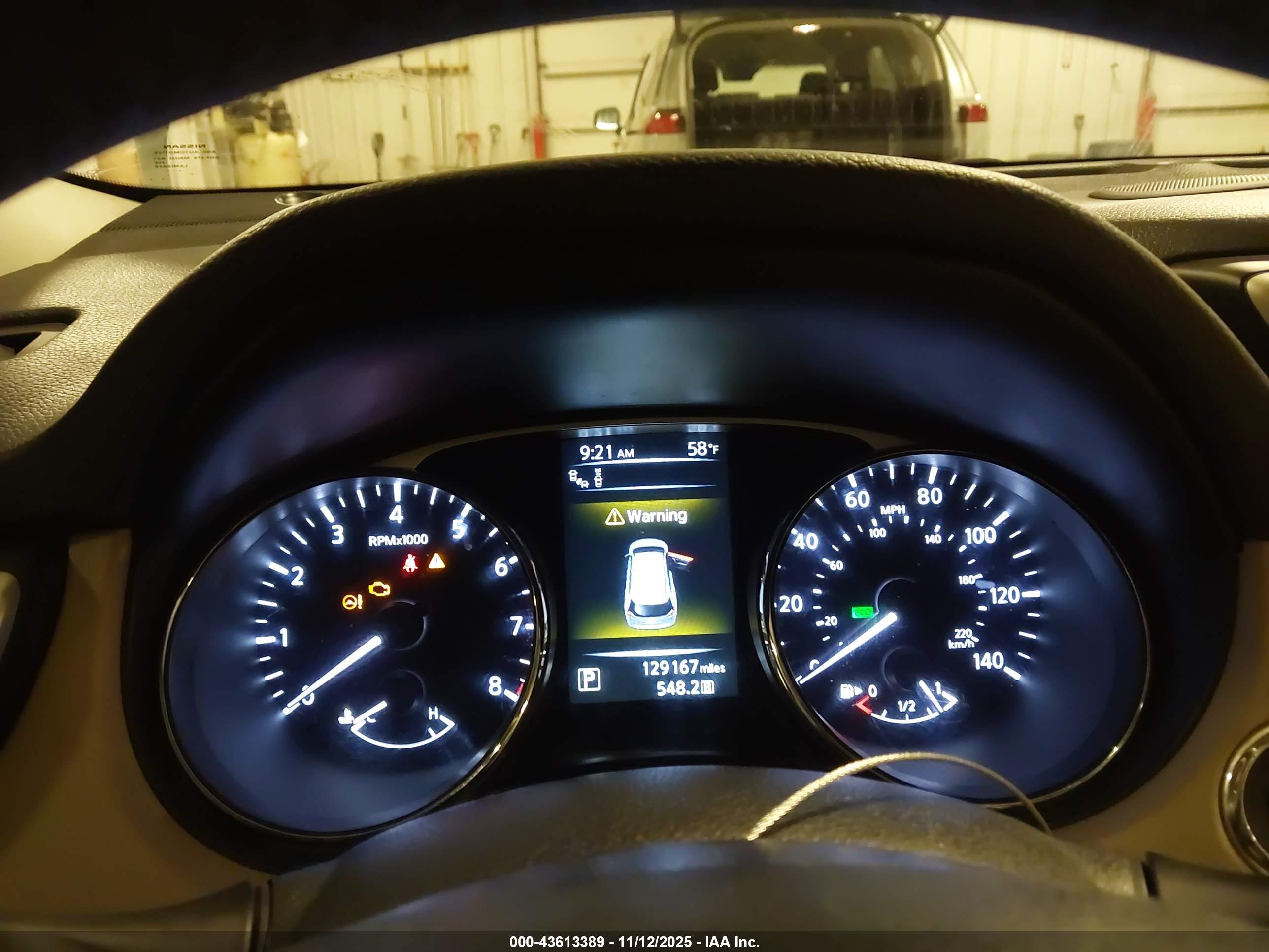 NISSAN ROGUE image 7