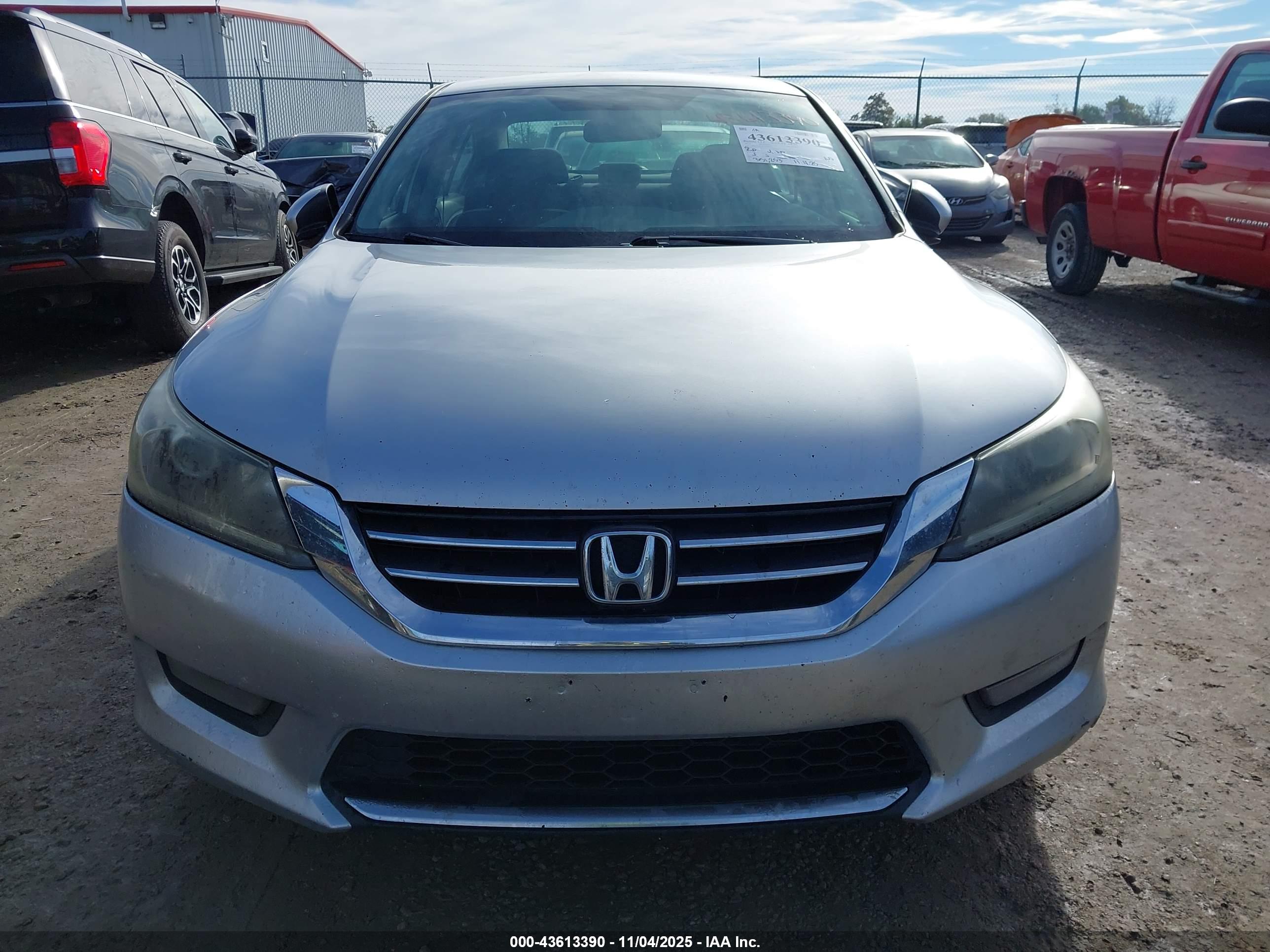 HONDA ACCORD image 6