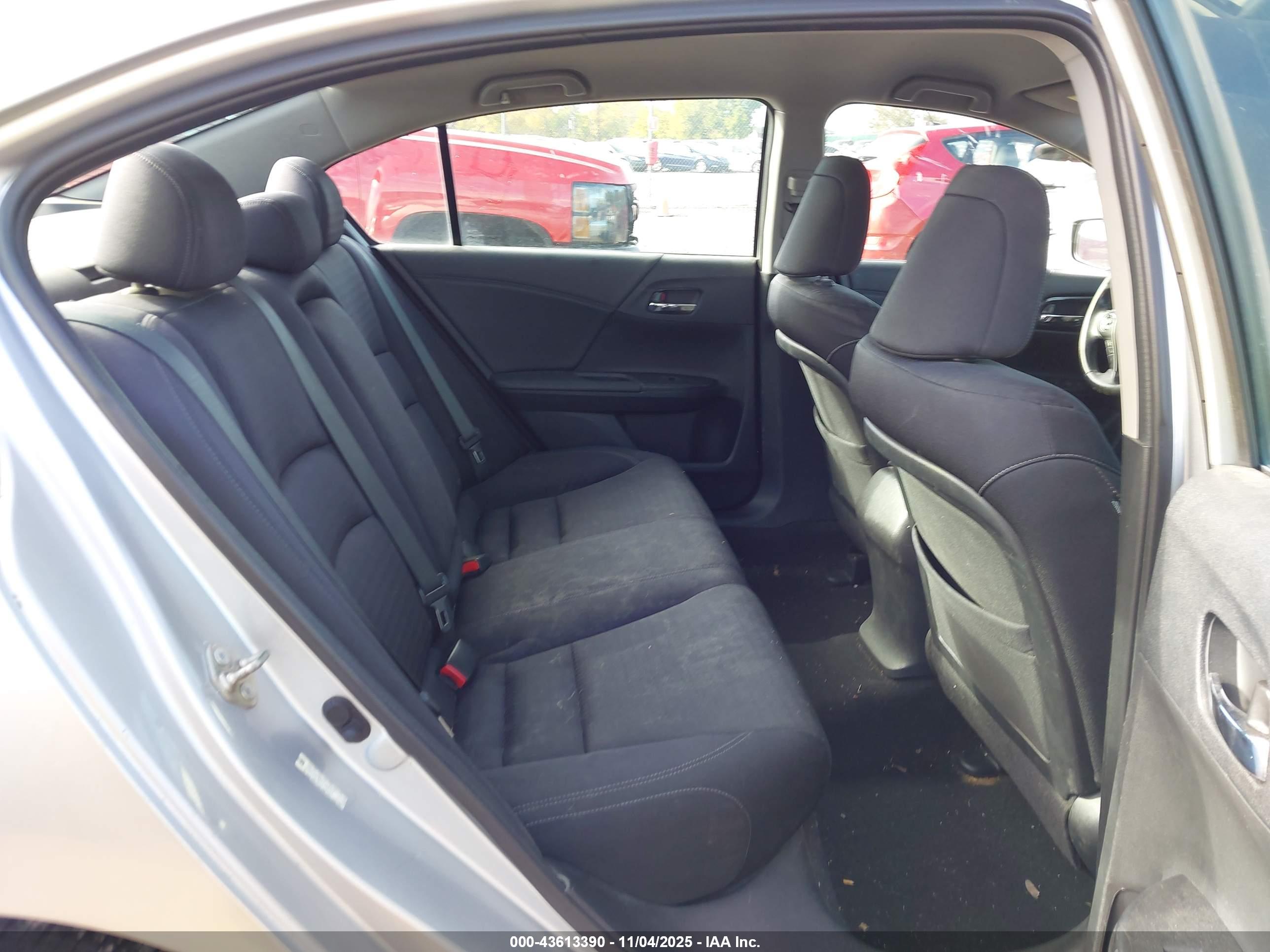 HONDA ACCORD image 8