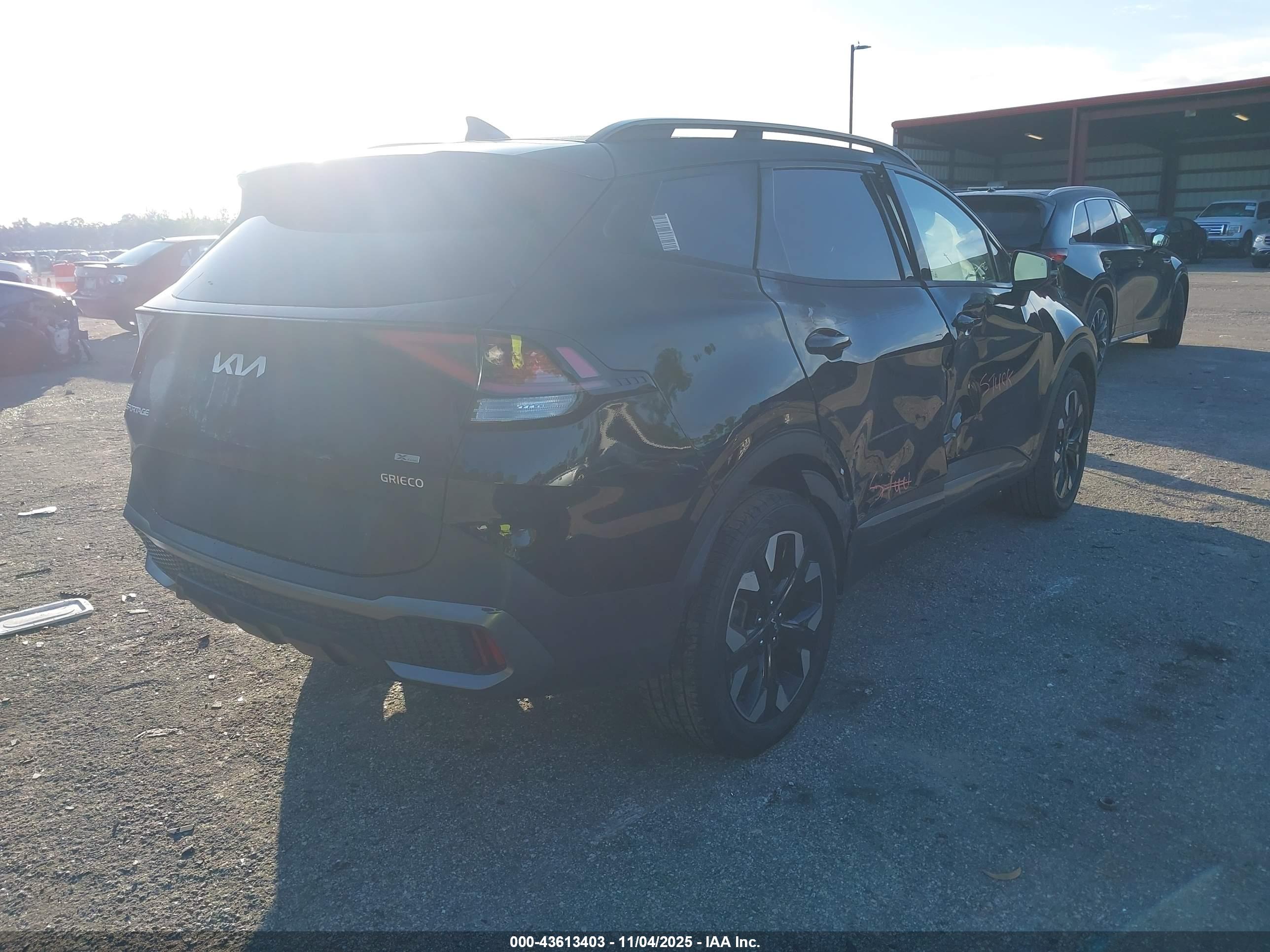KIA SPORTAGE image 4