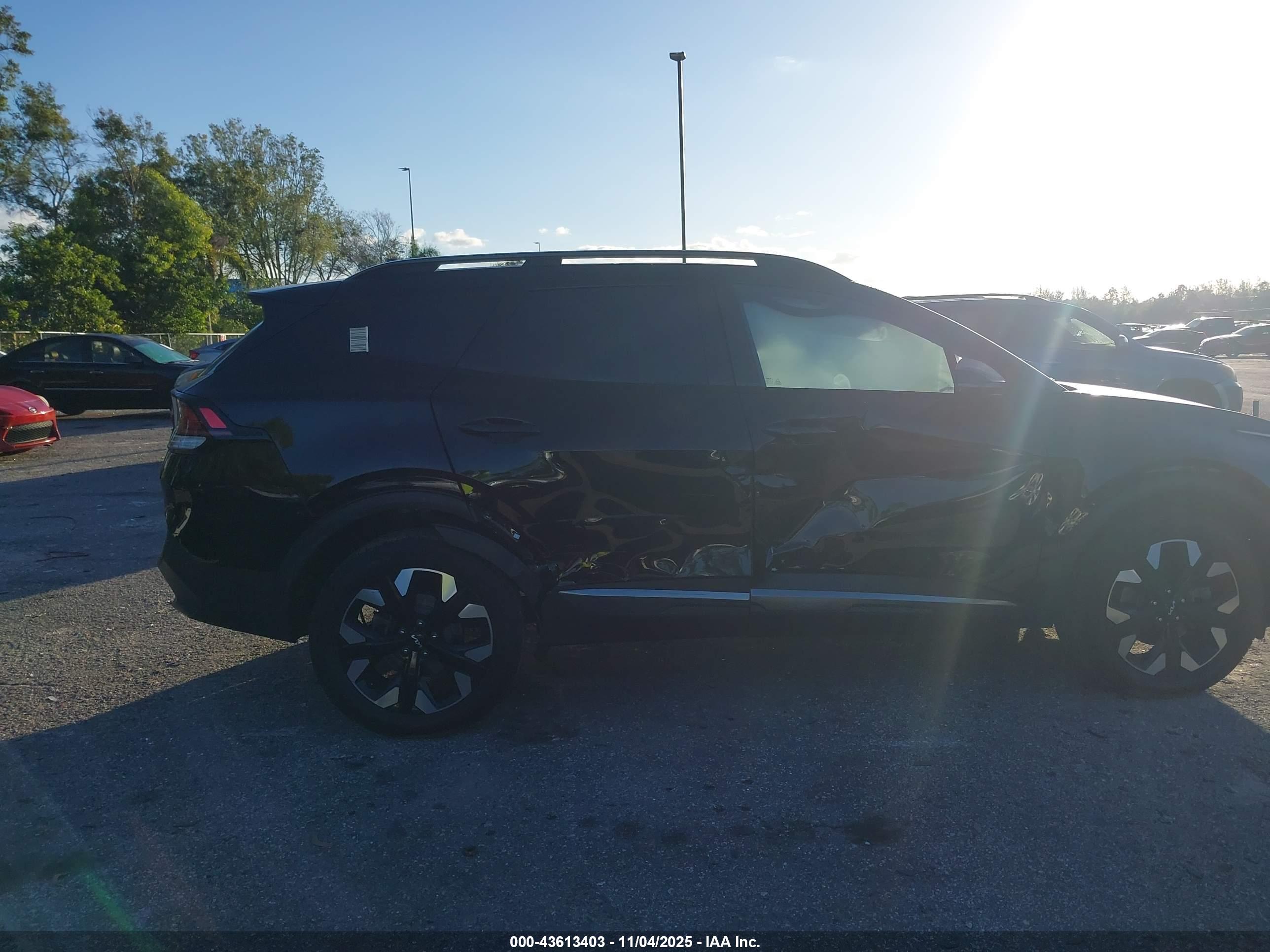 KIA SPORTAGE image 6
