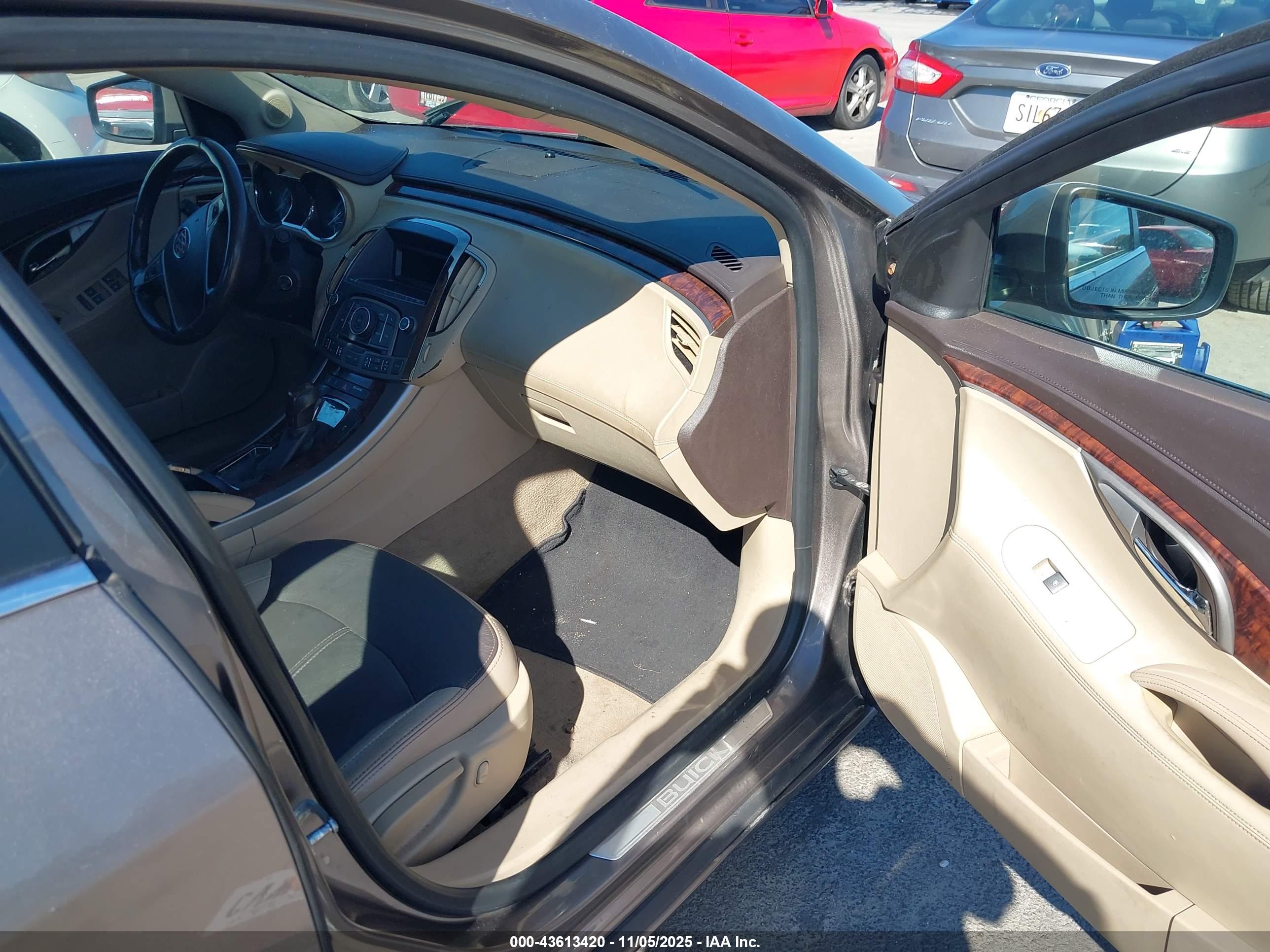 BUICK LACROSSE image 5