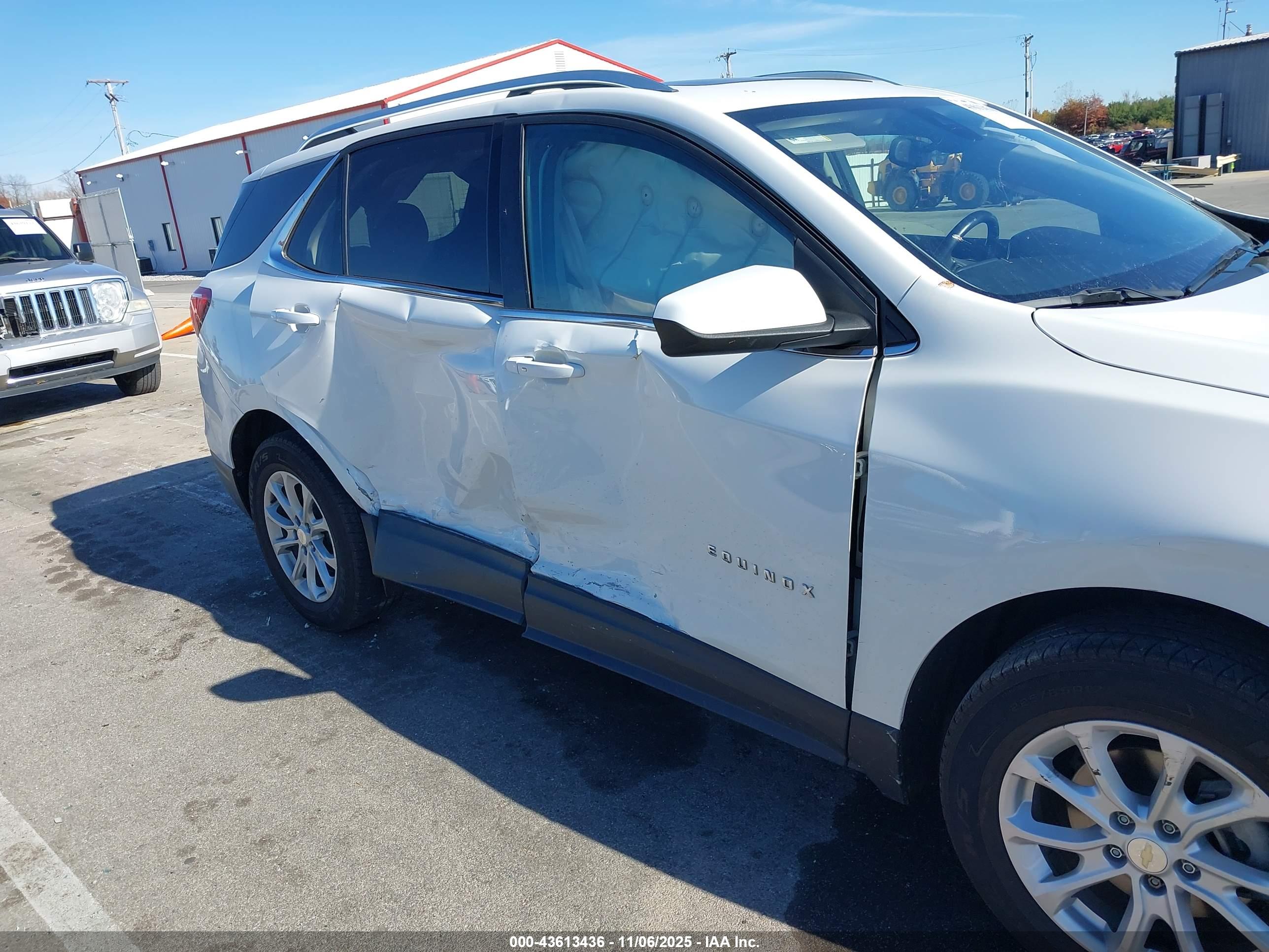 CHEVROLET EQUINOX image 6
