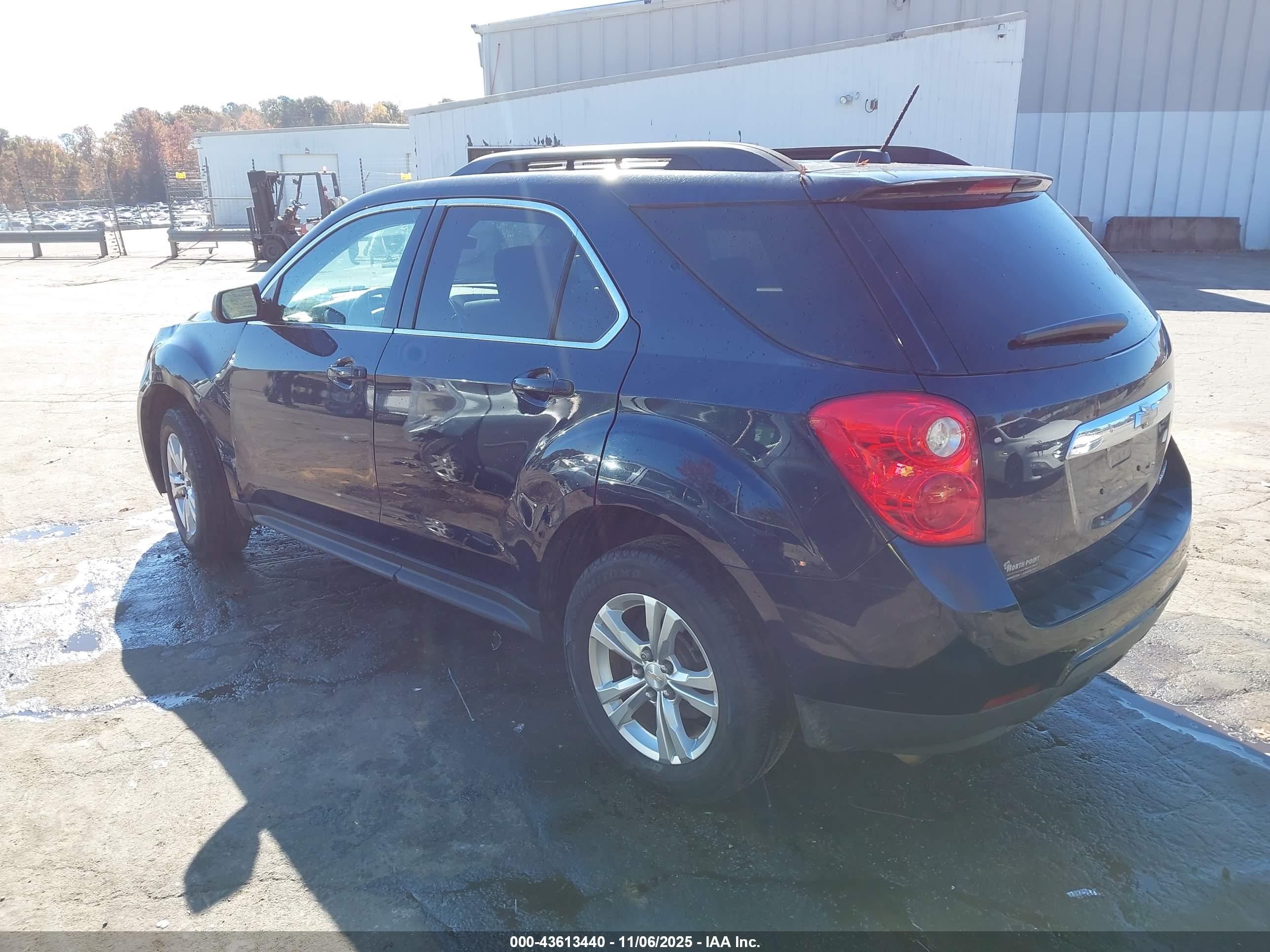 CHEVROLET EQUINOX image 3