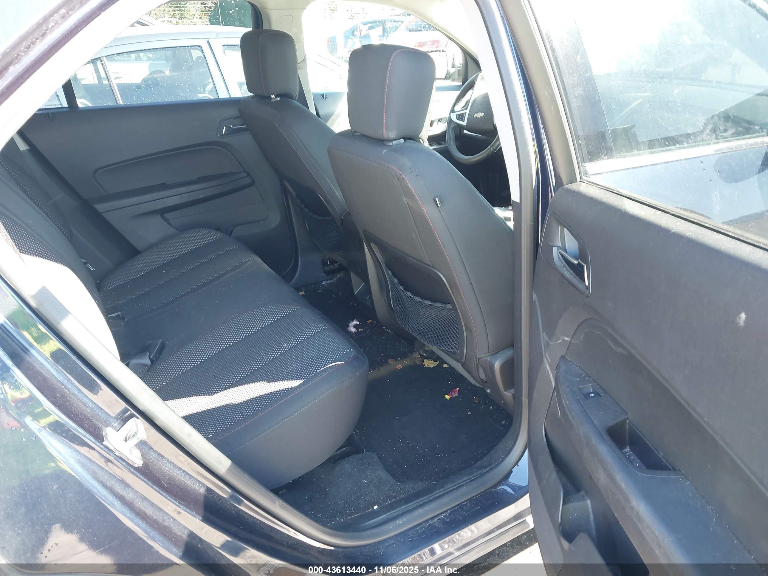 CHEVROLET EQUINOX image 8